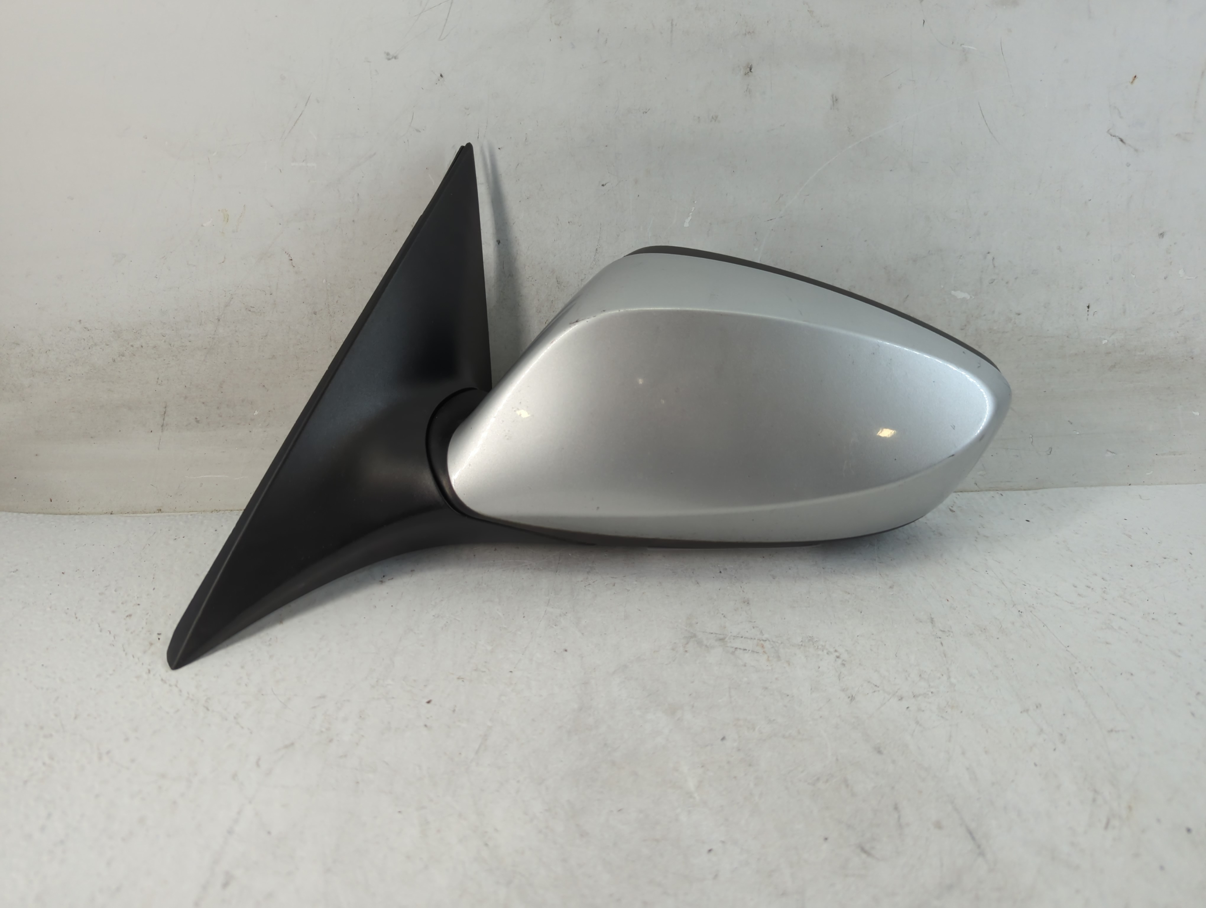 2012-2014 Hyundai Veloster Driver Left Side View Manual Door Mirror 842946 - Oemusedautoparts1.com