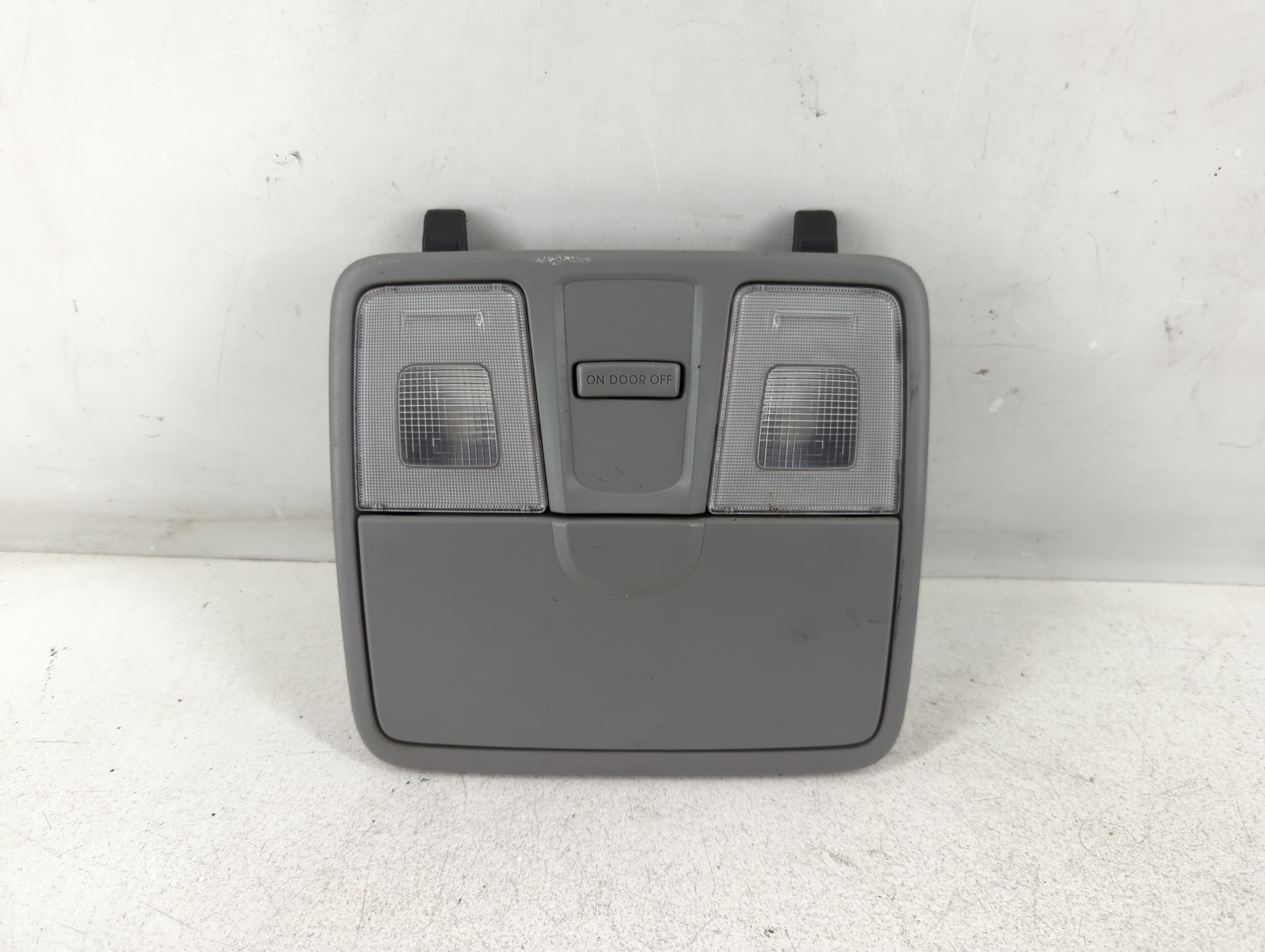 Picture of 2012-2014 Hyundai Veloster Overhead Roof Console Interior Dome Light 843014