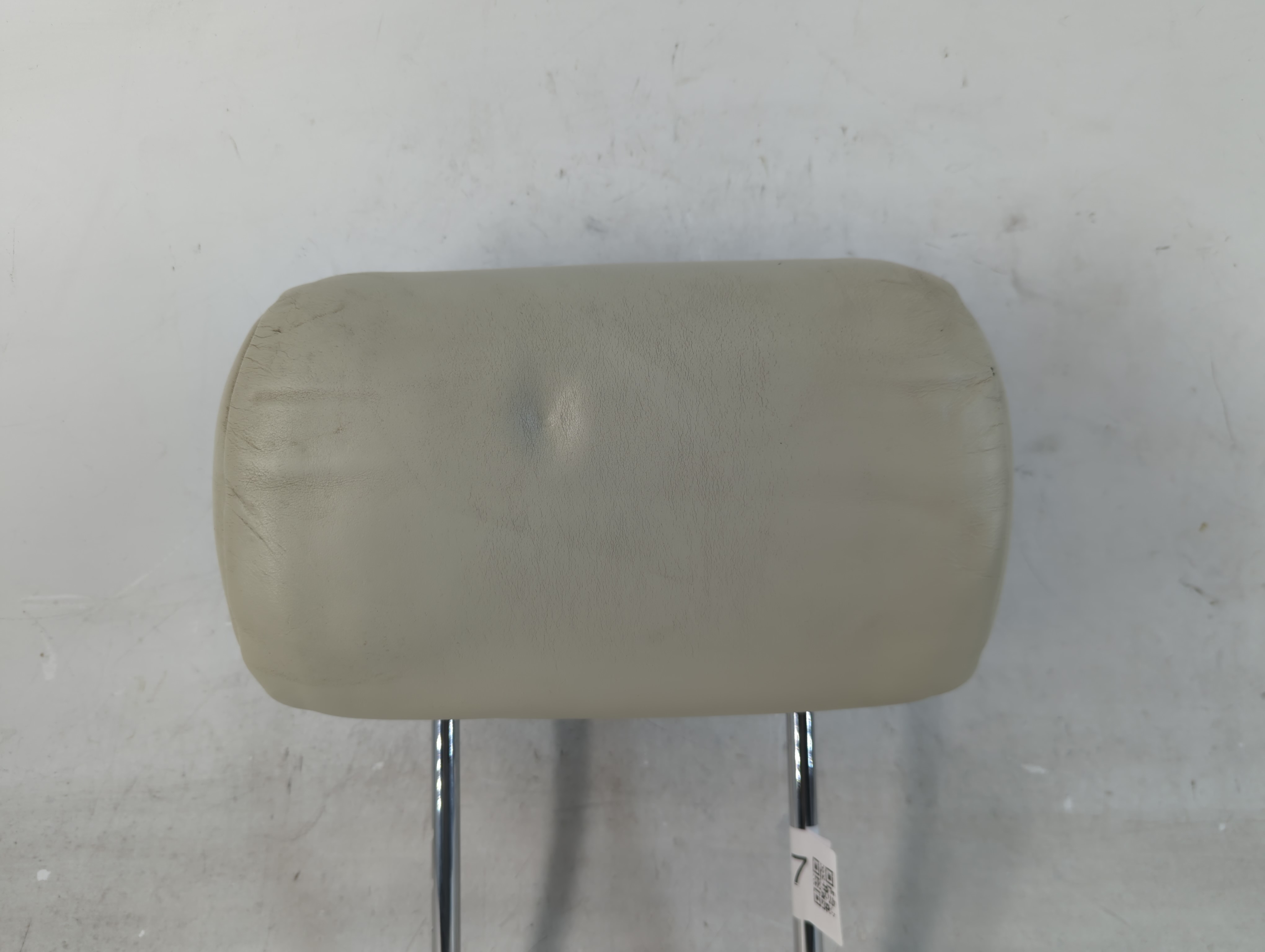 Picture of 2003 Lexus Ls430 Headrest Head Rest Rear Seat Ivory 843047