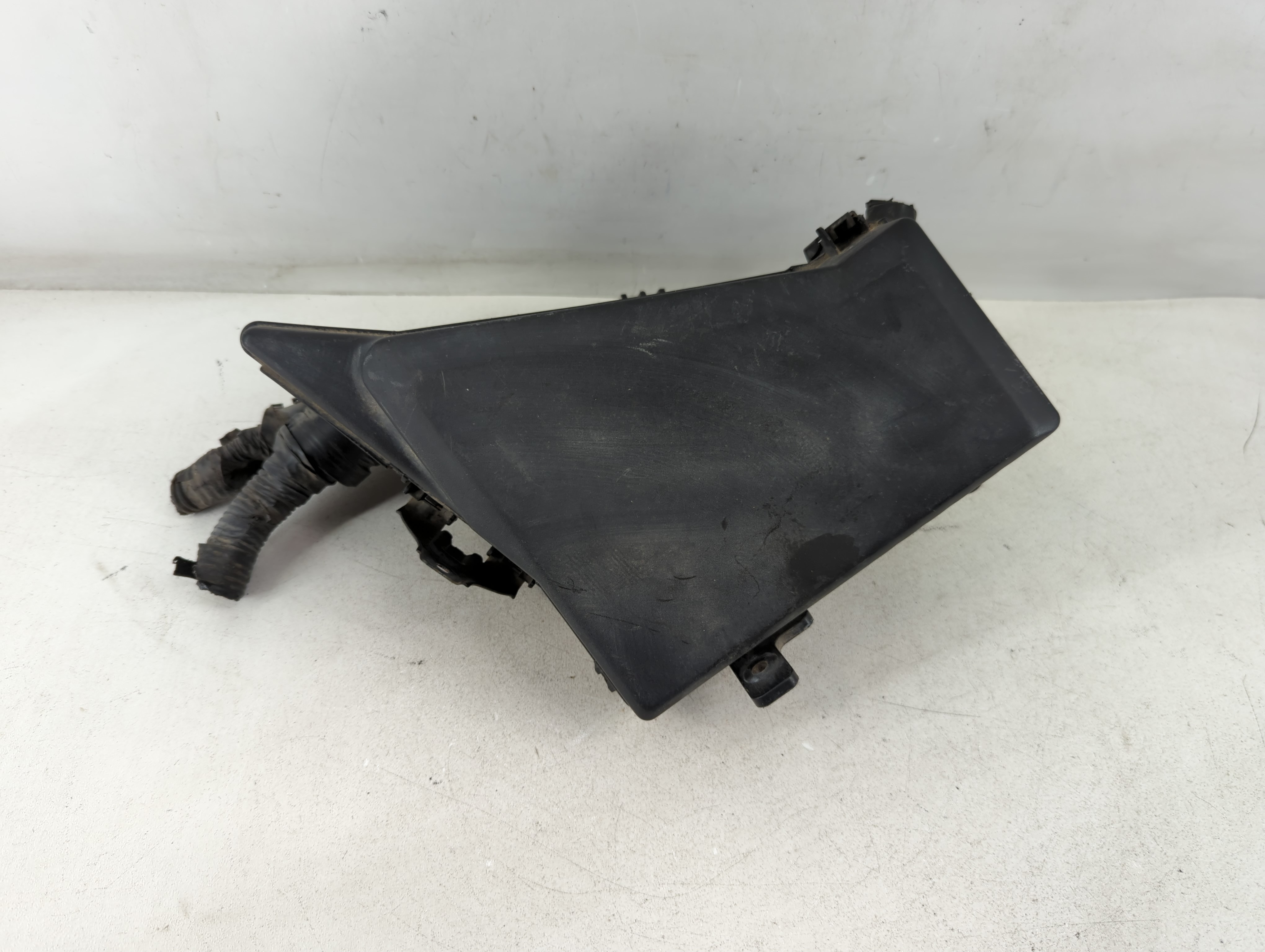 2006-2009 Subaru Legacy Fusebox Fuse Box Relay Module 843190 - Oemusedautoparts1.com