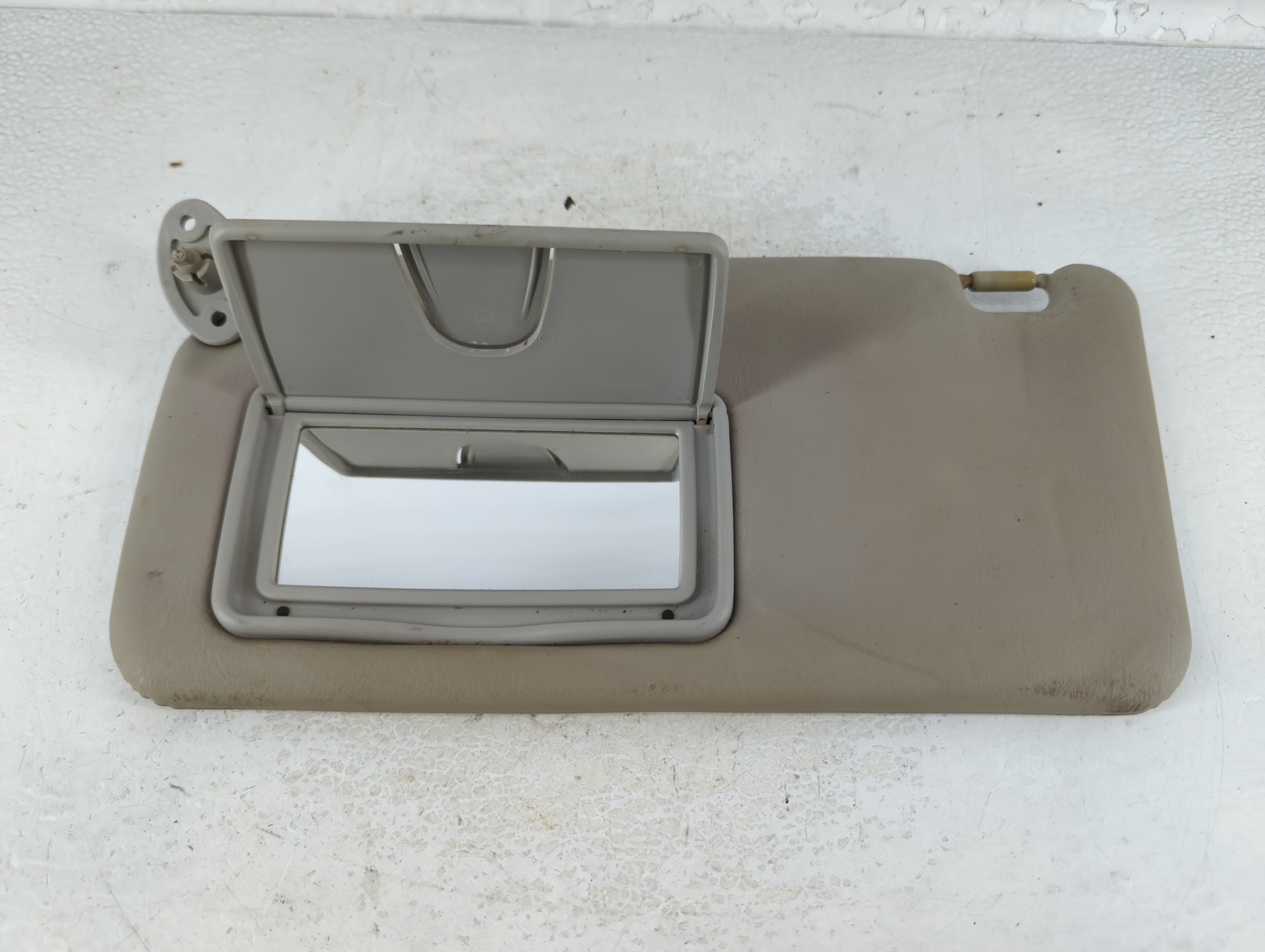 2007-2013 Suzuki Sx4 Driver Sun Visor Mirror Left Sunvisor 843239 - Oemusedautoparts1.com