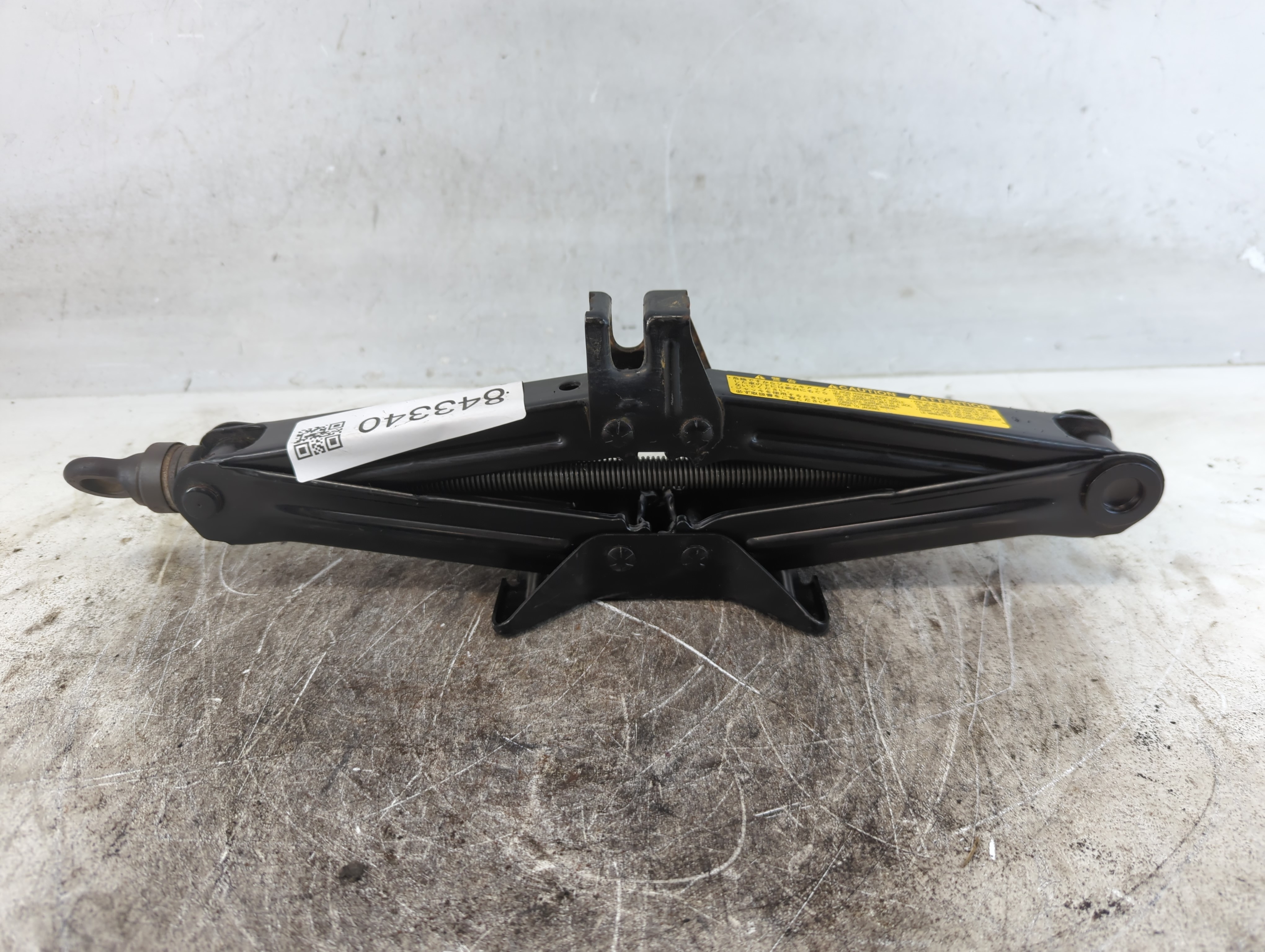 2007 Toyota Prius Spare Scissor Car Jack 843340 - Oemusedautoparts1.com