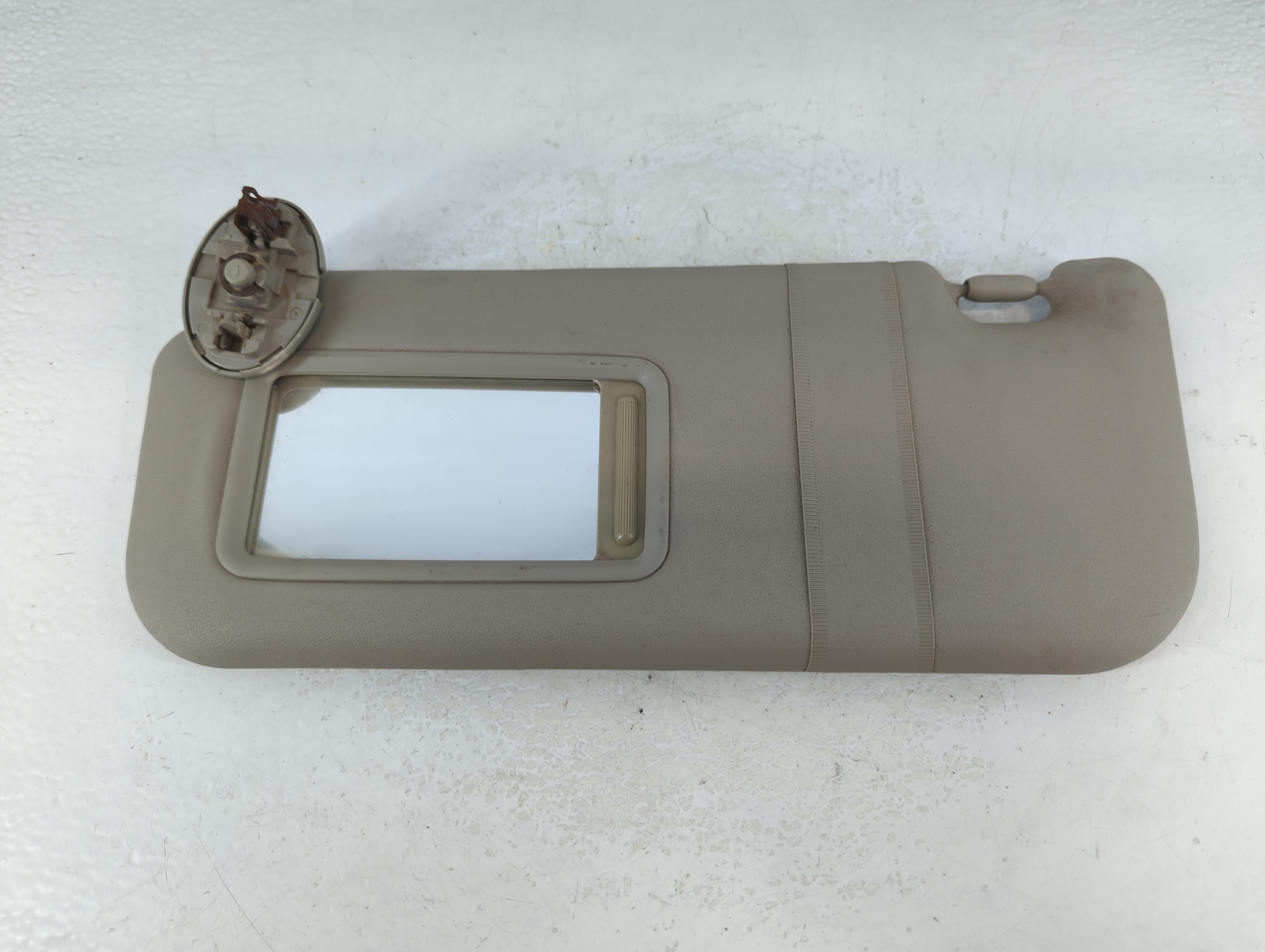 2009-2013 Toyota Corolla Passenger Sun Visor Mirror Right Sunvisor 843710 - Oemusedautoparts1.com