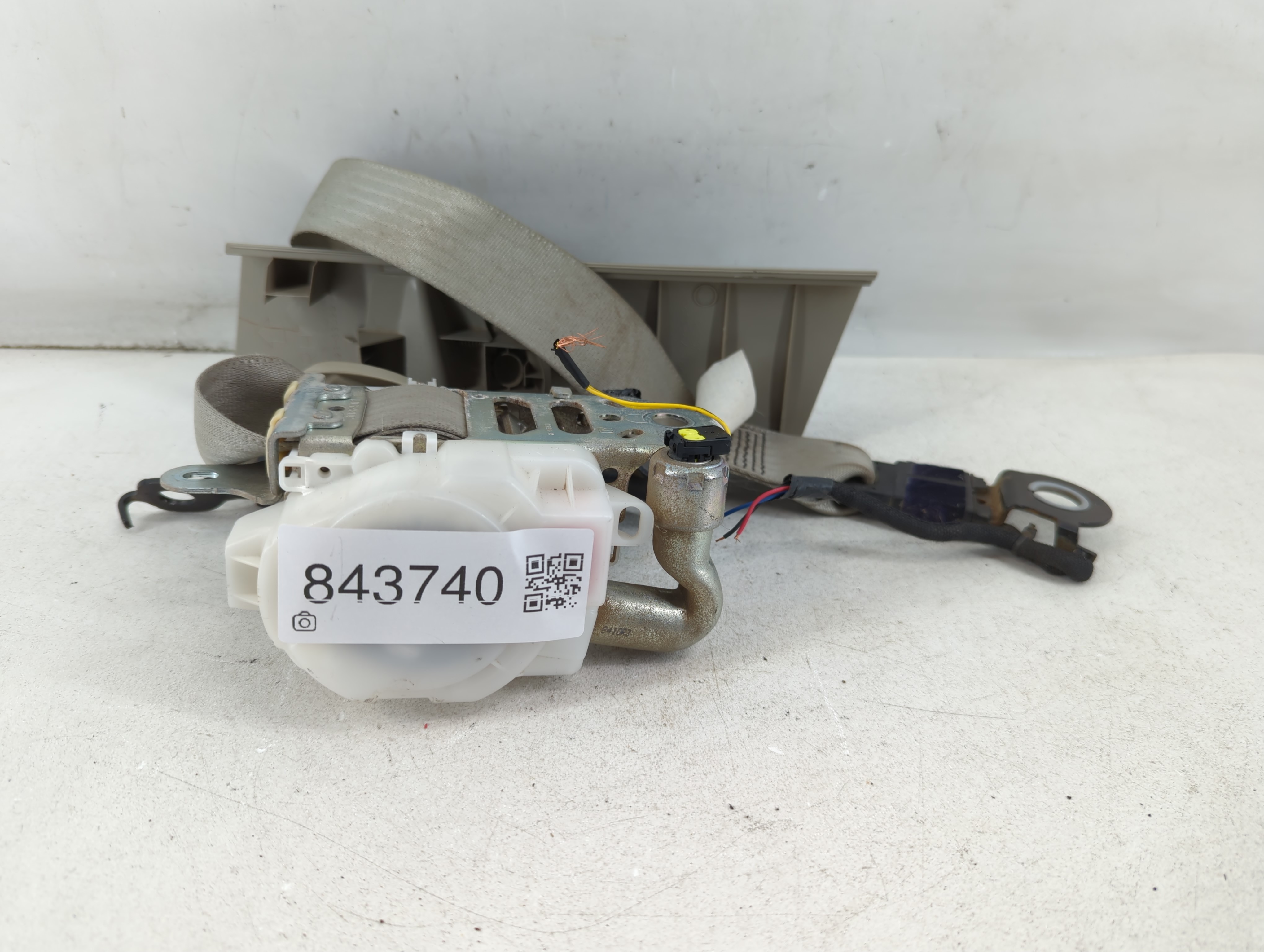 2009-2013 Toyota Corolla Passenger Front Seatbelt Buckle 843740 - Oemusedautoparts1.com
