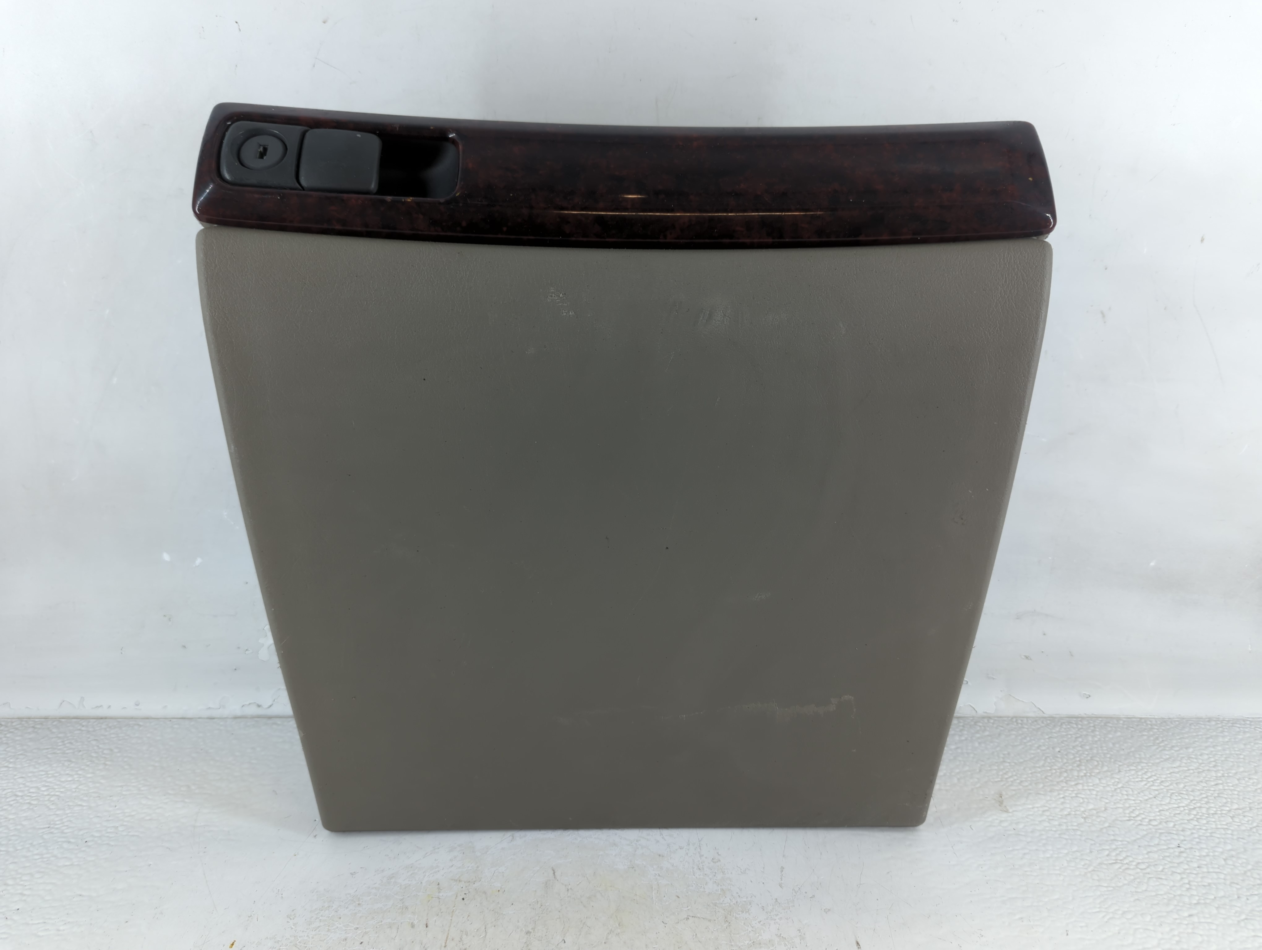 Picture of 2003 Volvo V40 Passenger Glove Box Door Storage Compartment 843825