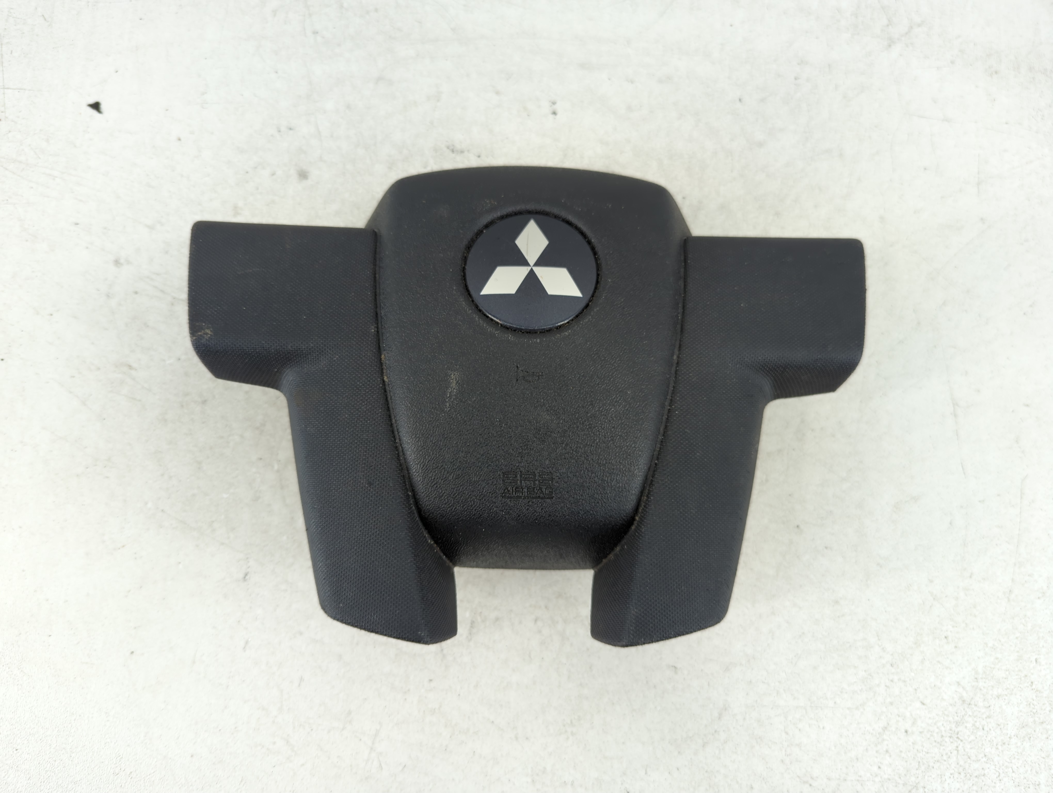 2011 Mitsubishi Endeavor Air Bag Driver Left Steering Wheel Mounted 843917 - Oemusedautoparts1.com