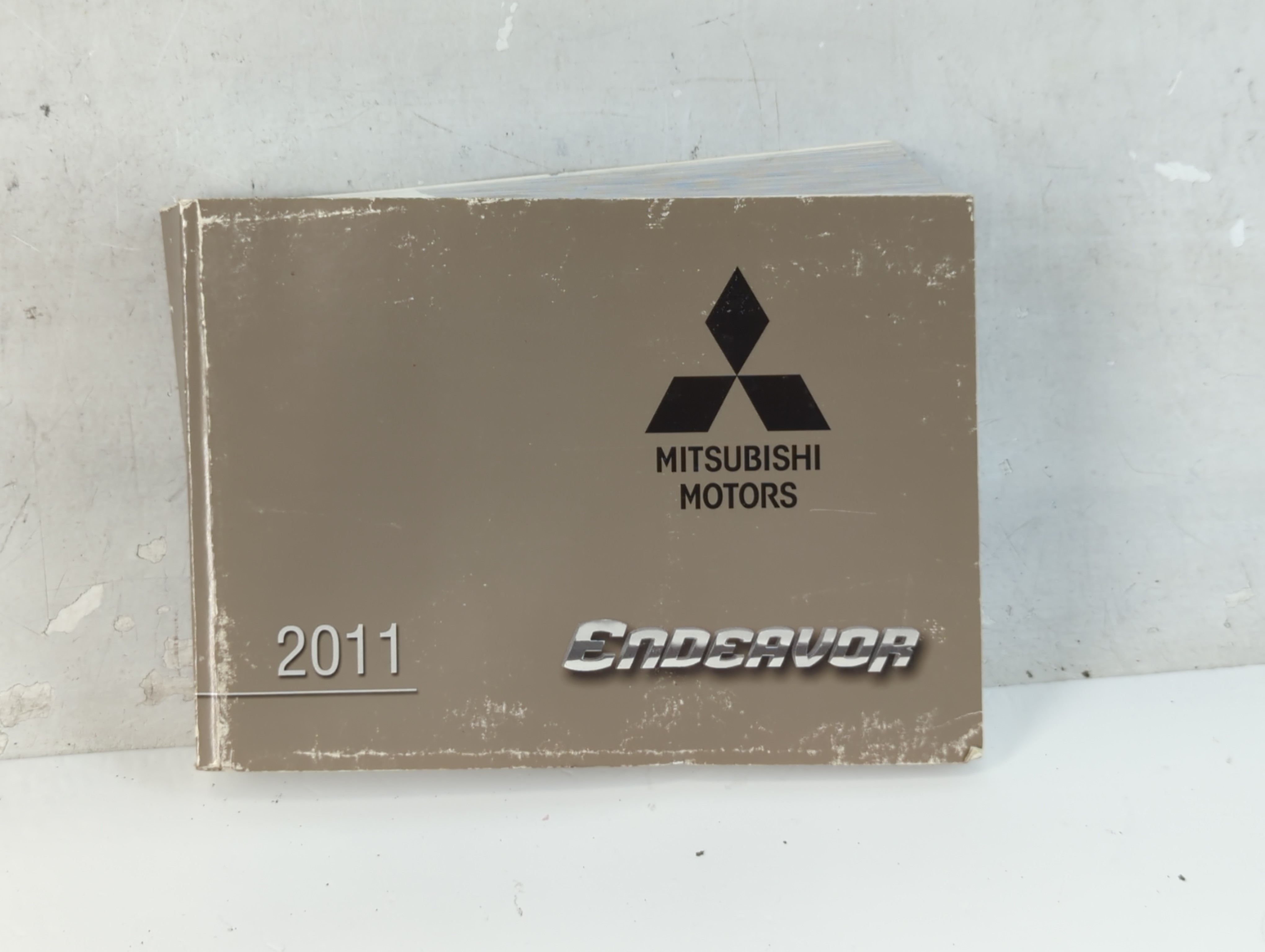 Picture of 2011 Mitsubishi Endeavor Owners Manual Book Guide 843951