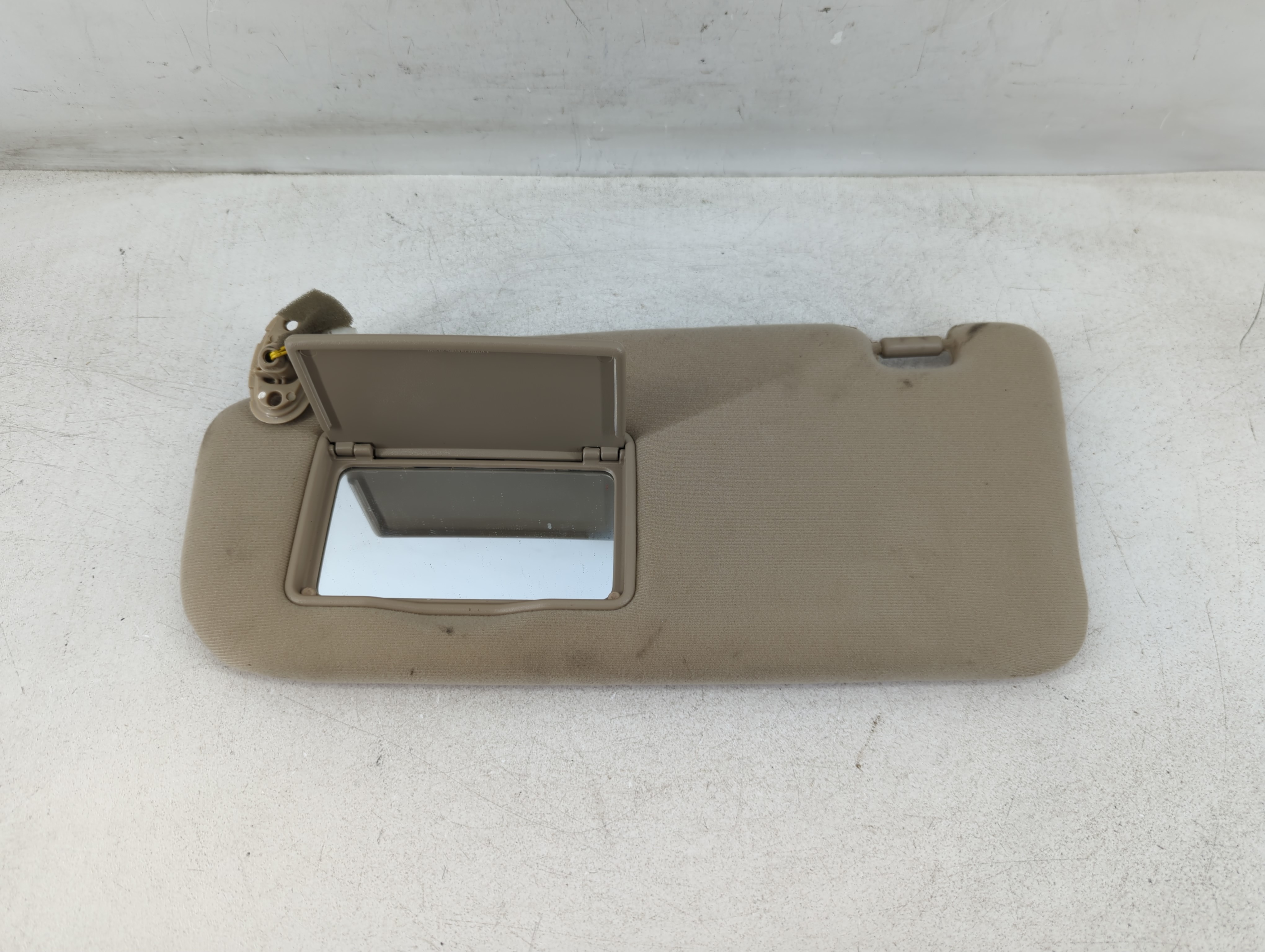 Picture of 2006-2008 Kia Optima Driver Sun Visor Mirror Left Sunvisor 844278