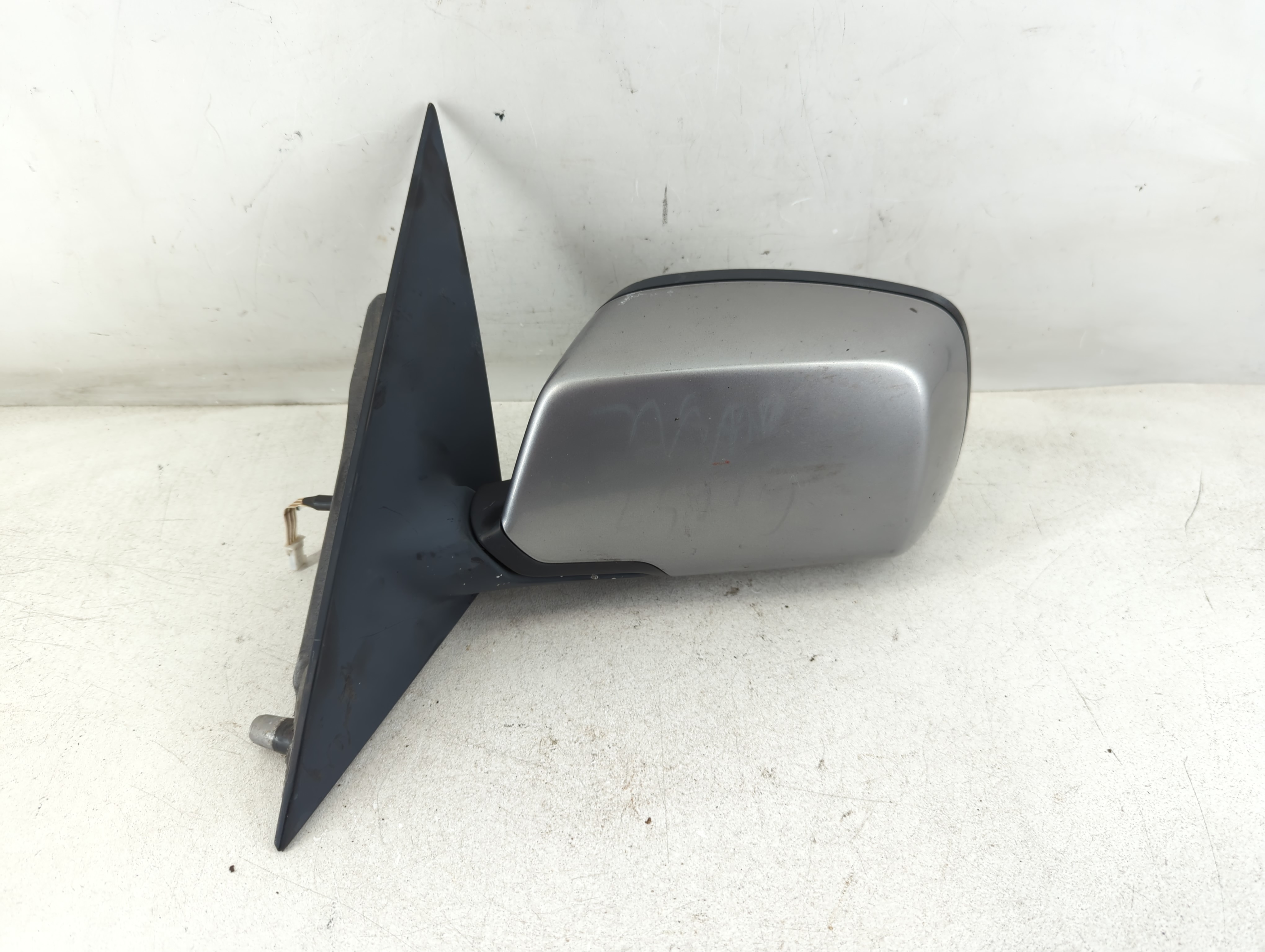 Picture of 2004 Bmw X3 Driver Left Side View Manual Door Mirror Grey 844416