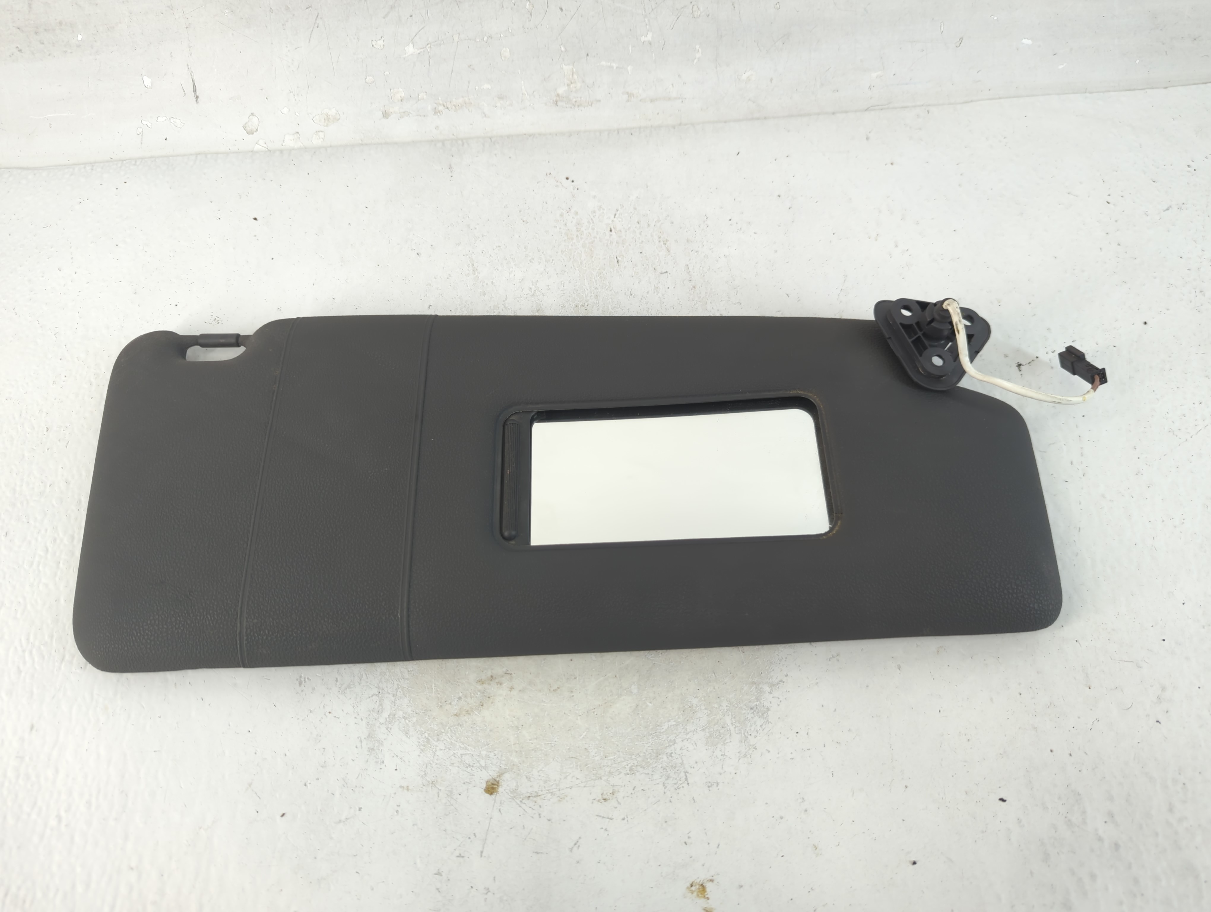 2004-2005 Bmw X3 Passenger Sun Visor Mirror Right Sunvisor 844424 - Oemusedautoparts1.com