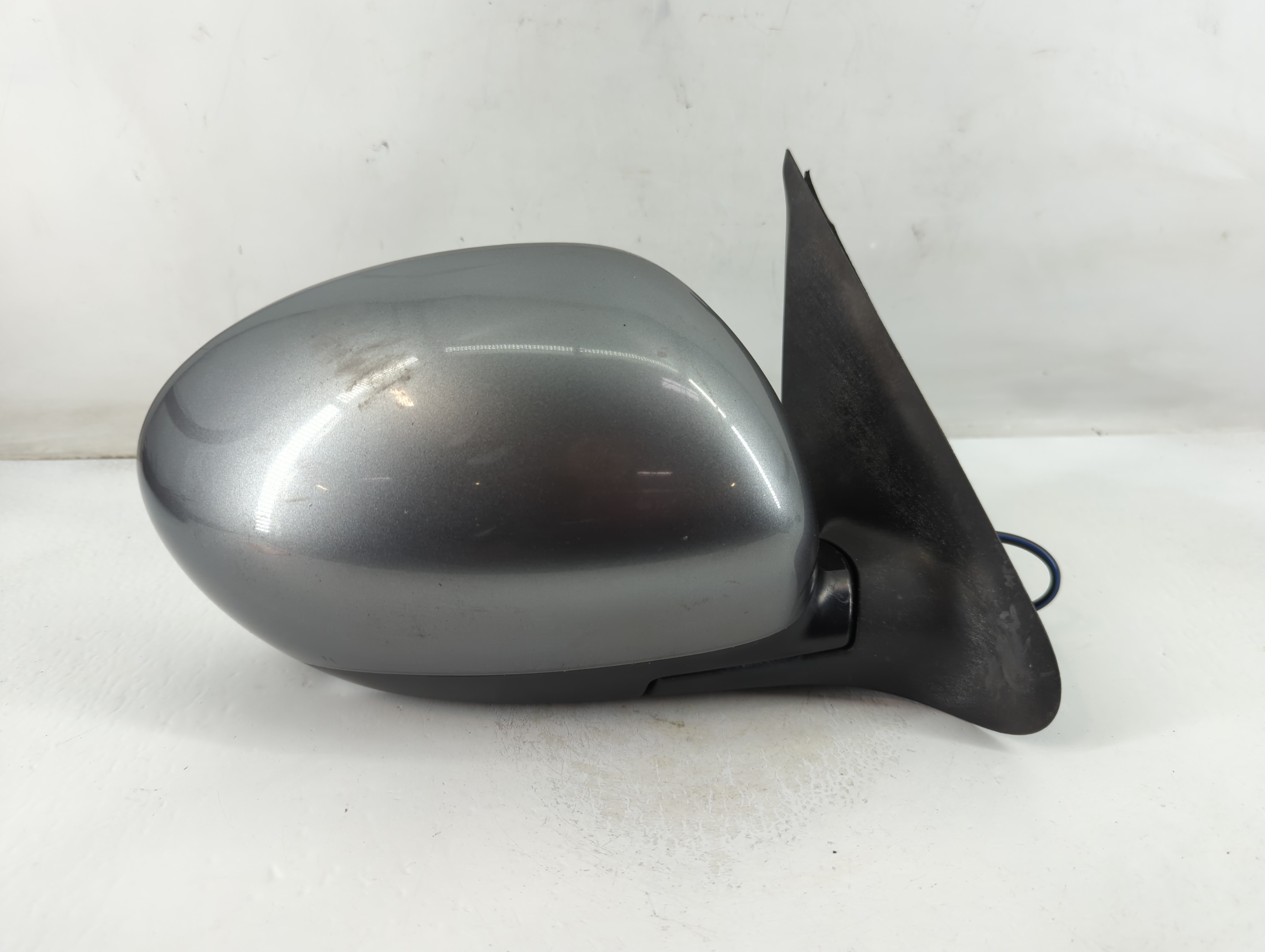 2011-2012 Nissan Juke Passenger Right Side View Manual Door Mirror Grey 844561 - Oemusedautoparts1.com