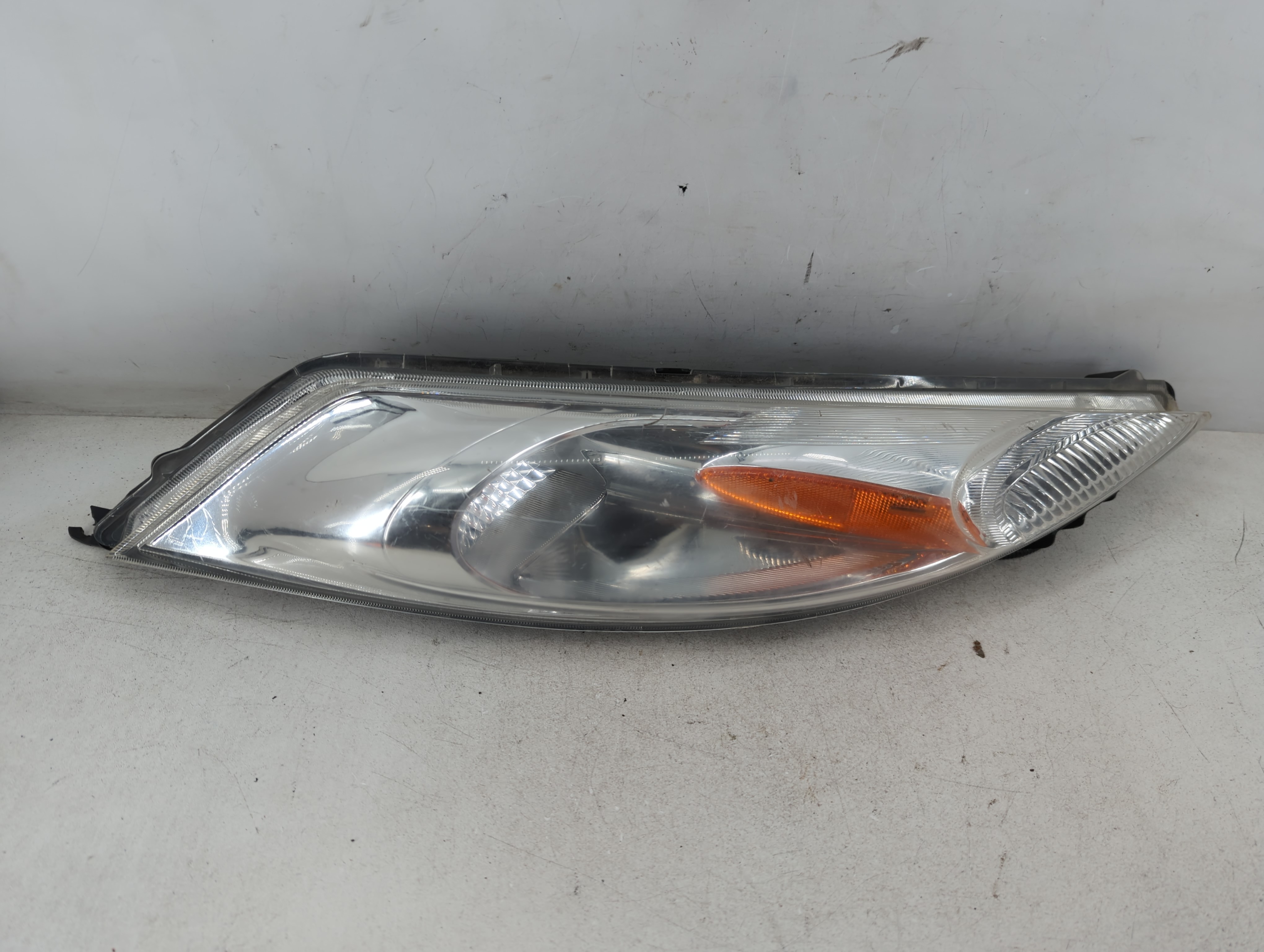 Picture of 2011-2014 Nissan Juke Passenger Right Oem Head Light Headlight Lamp 844570