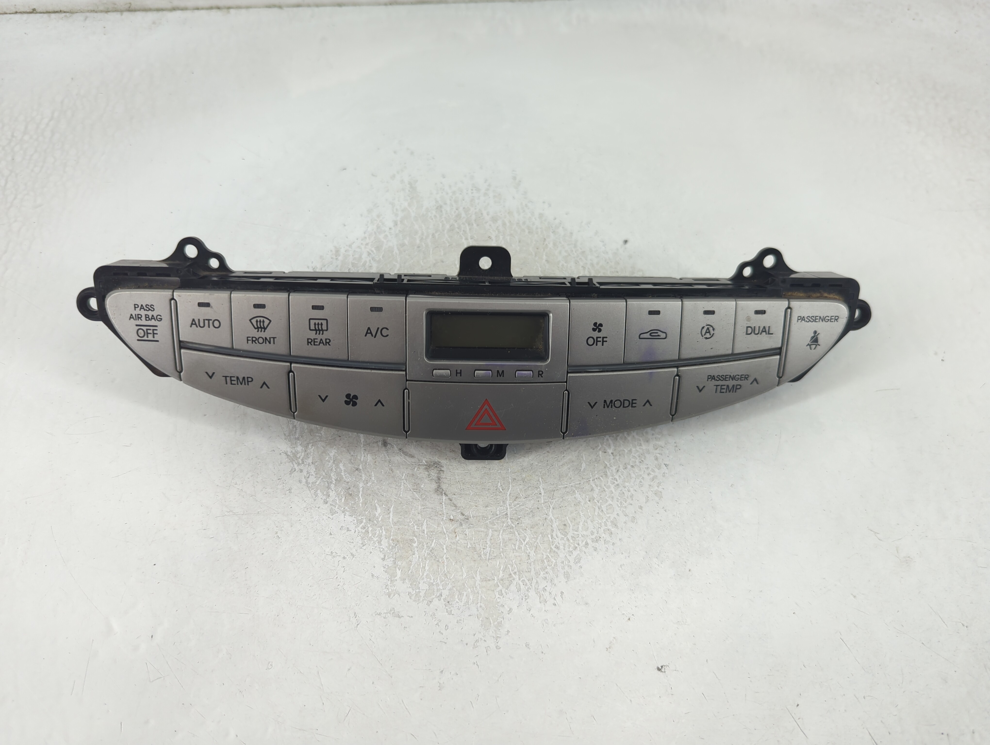 2009-2012 Hyundai Genesis Ac Heater Climate Control 97250-3m700 844719 - Oemusedautoparts1.com