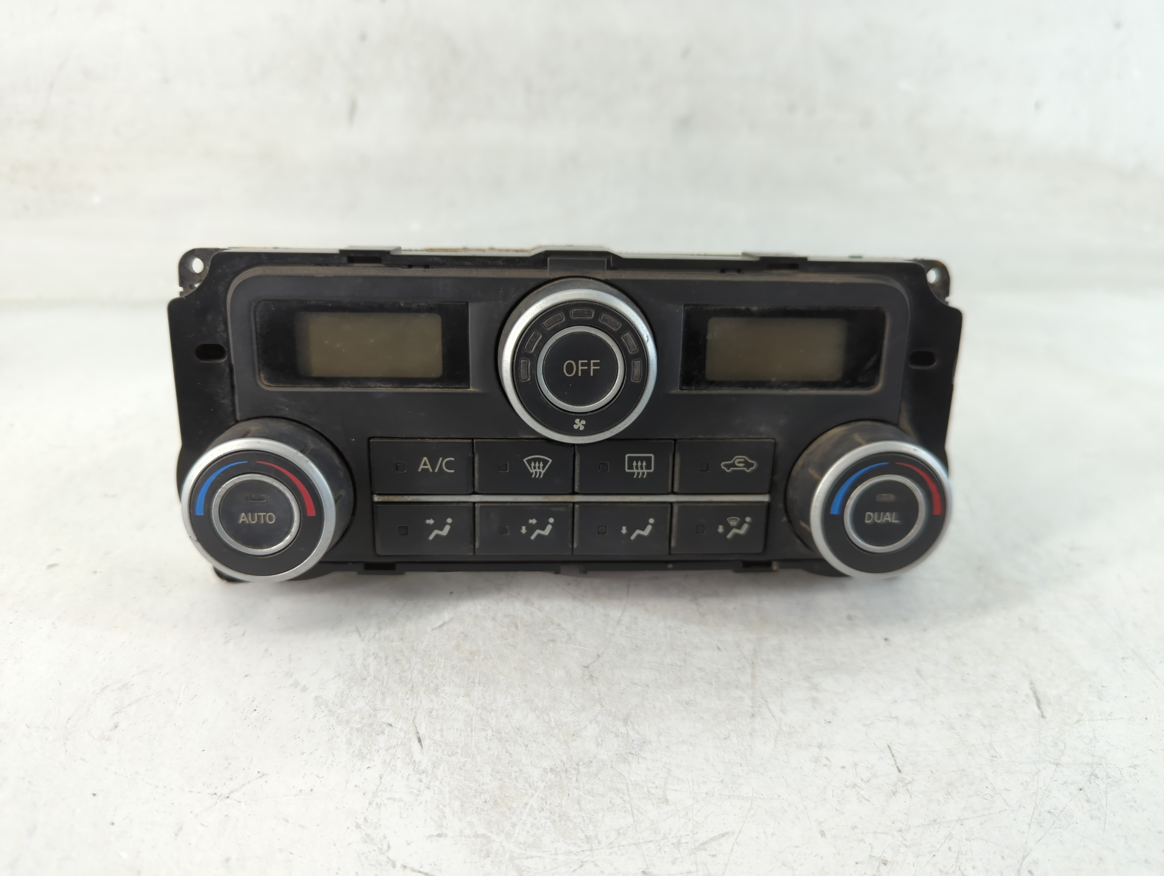 Picture of 2008 Nissan Titan Ac Heater Climate Control 09012007 0020 844789