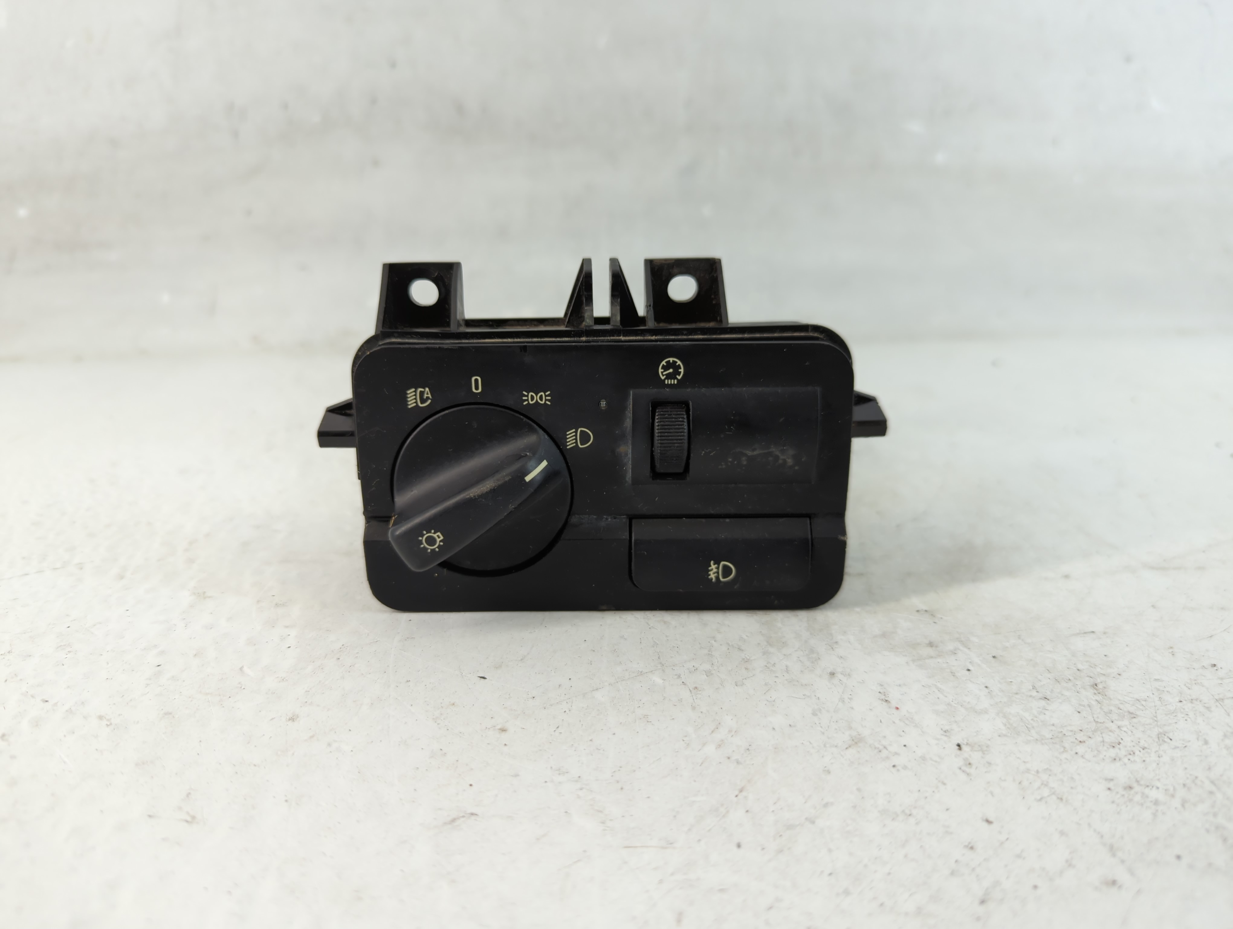 Picture of 2002-2005 Bmw 330i Headlight Head Light Switch Lamp Control 844852