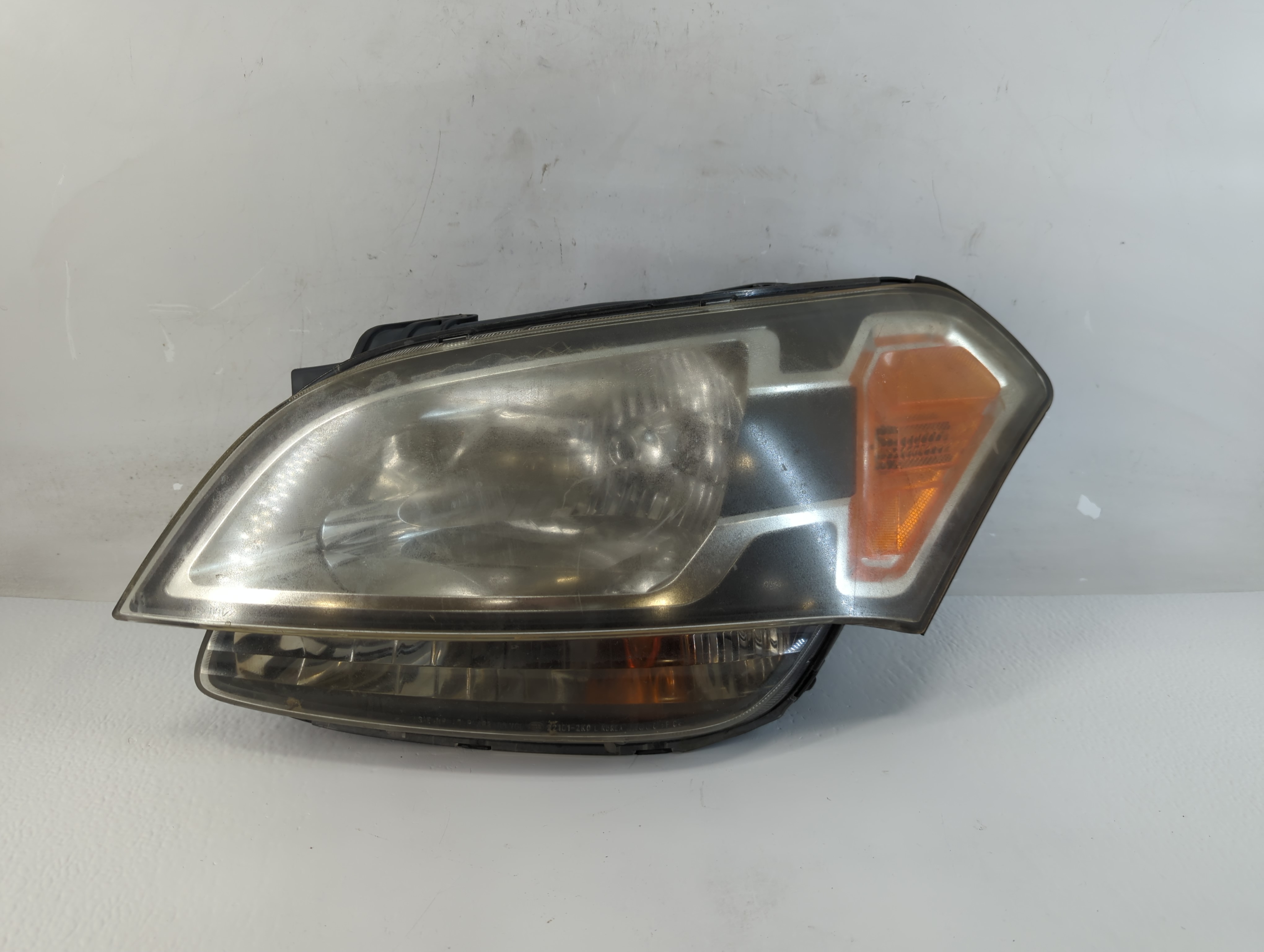 Picture of 2010-2011 Kia Soul Driver Left Oem Head Light Headlight Lamp 844947