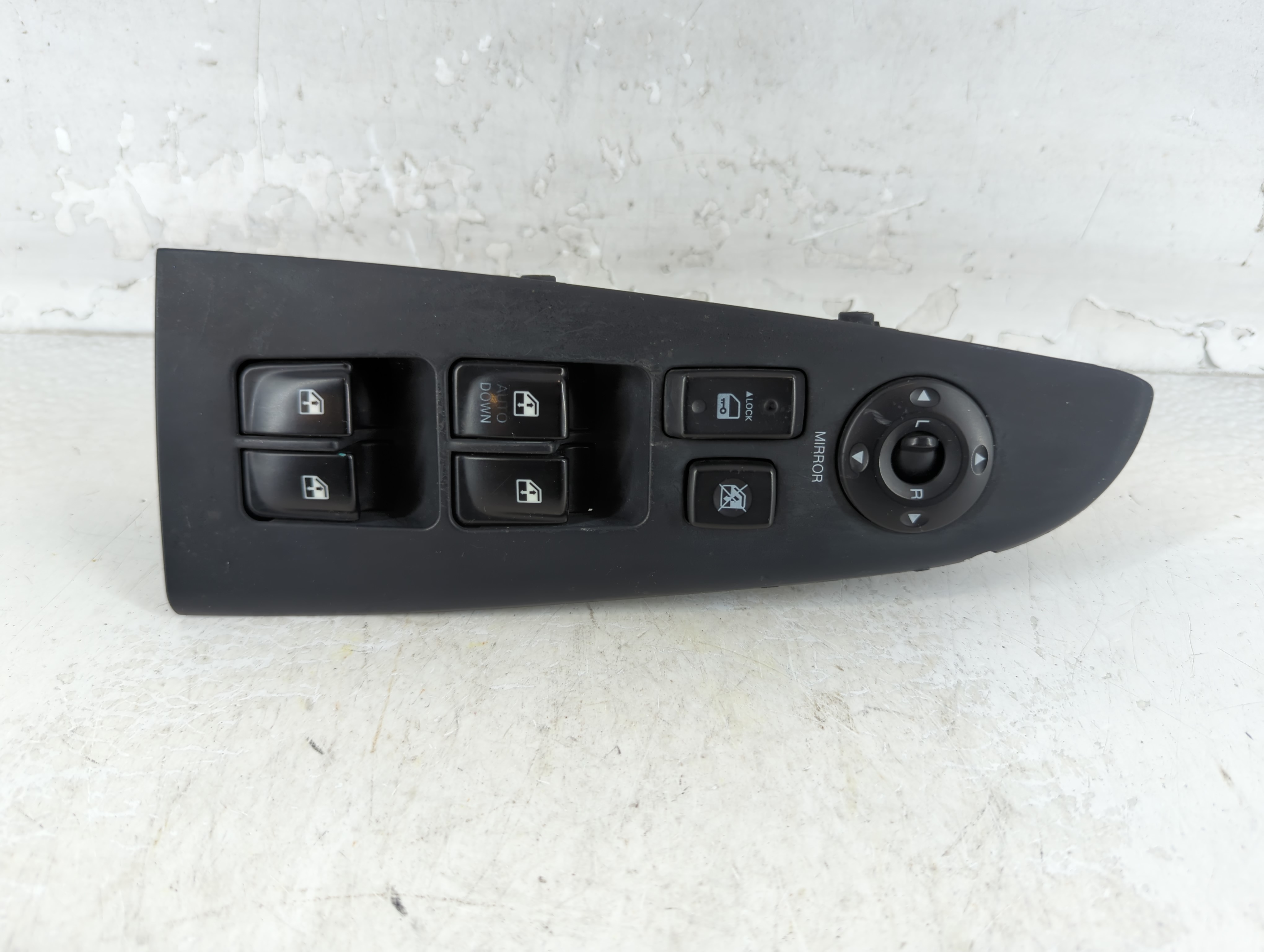 2007-2010 Hyundai Elantra Driver Left Door Master Power Window Switch 845037 - Oemusedautoparts1.com