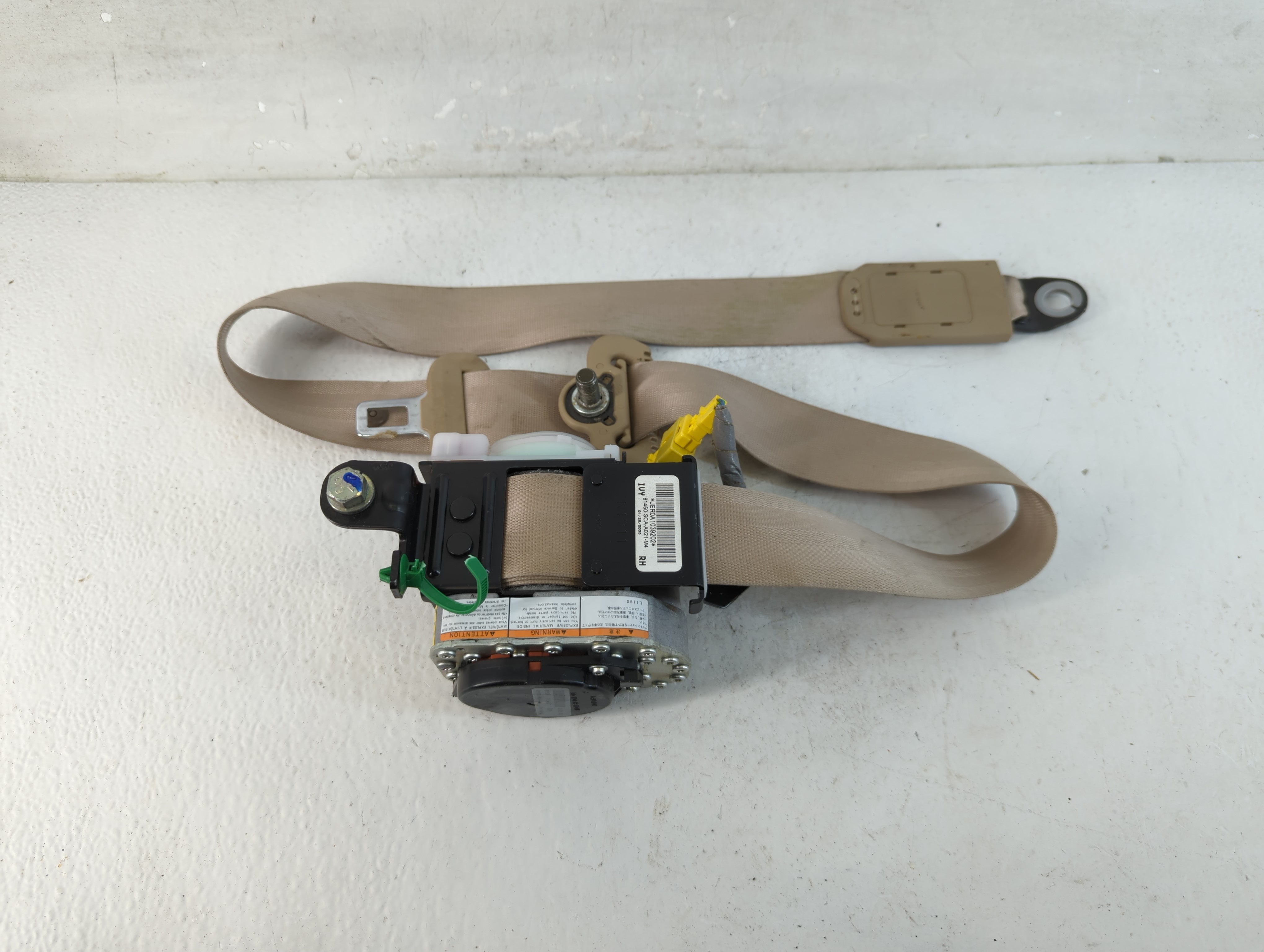 Picture of 2002-2006 Honda Cr-v Passenger Front Seatbelt Retractor 845322