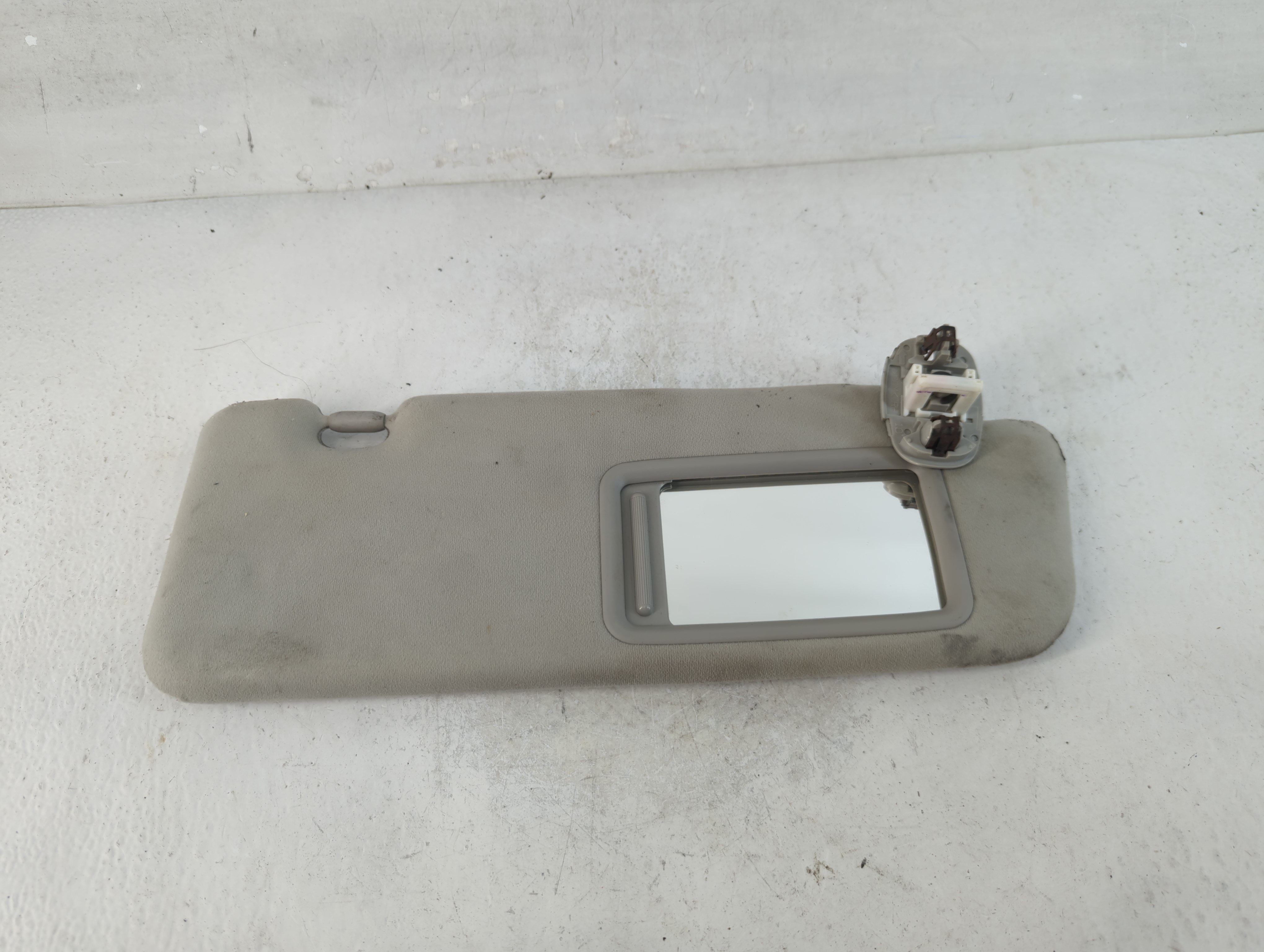 2010-2015 Toyota Prius Passenger Sun Visor Mirror Right Sunvisor 845441 - Oemusedautoparts1.com