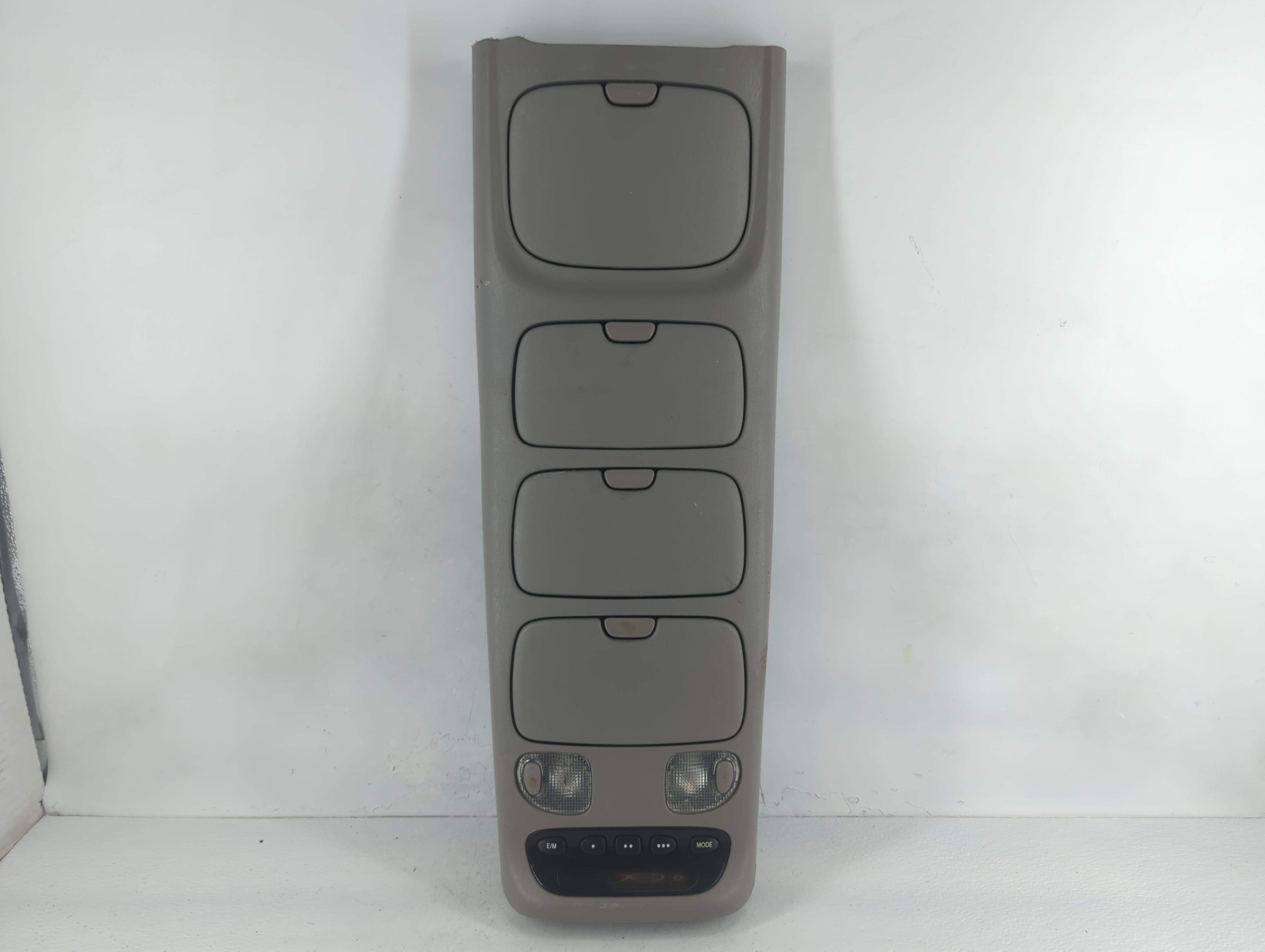 2002-2004 Toyota Sequoia Overhead Roof Console Interior Dome Light 845640 - Oemusedautoparts1.com