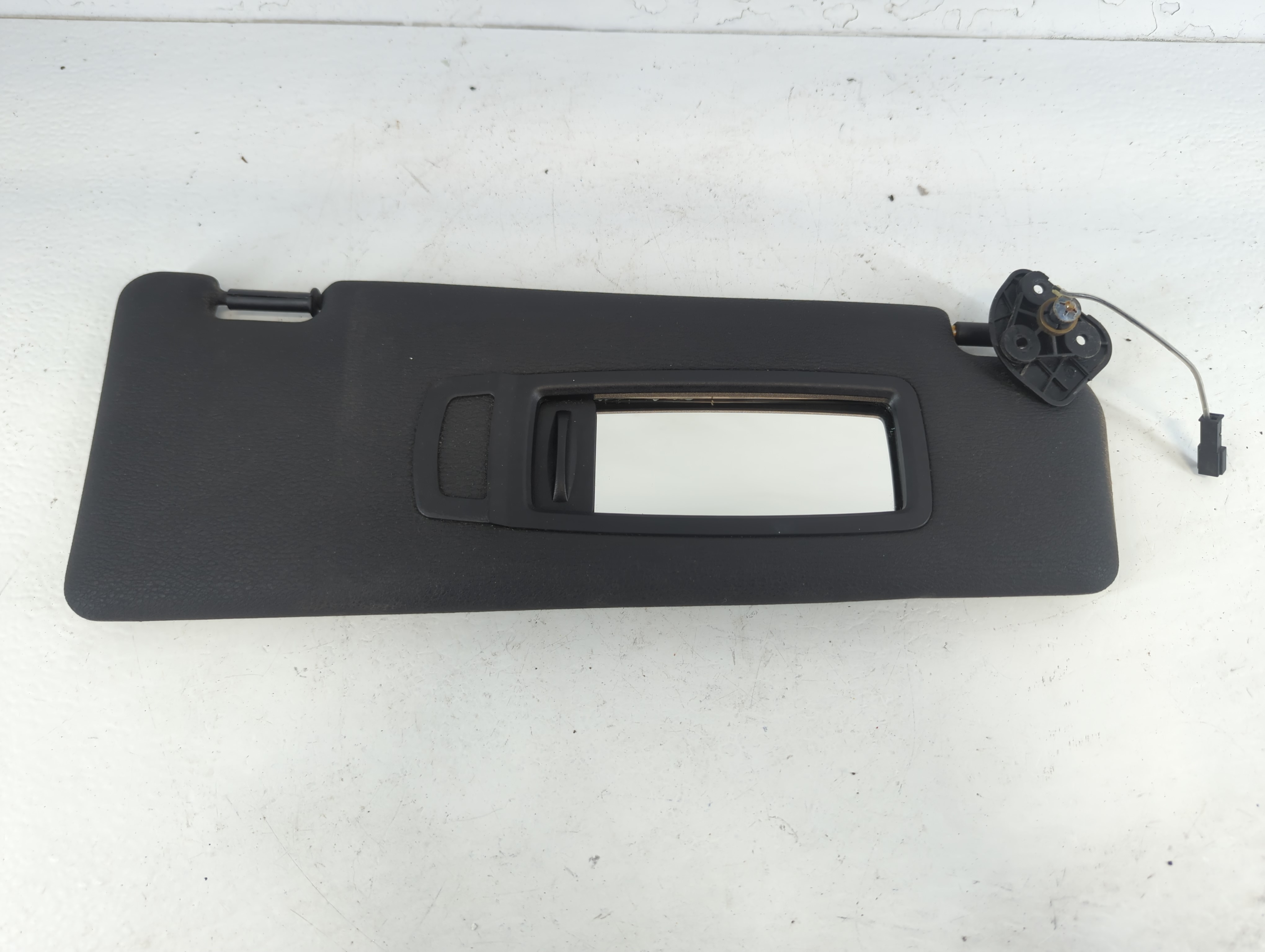 Picture of 2005-2007 Chevrolet Trailblazer Passenger Sun Visor Mirror Right Sunvisor 845802