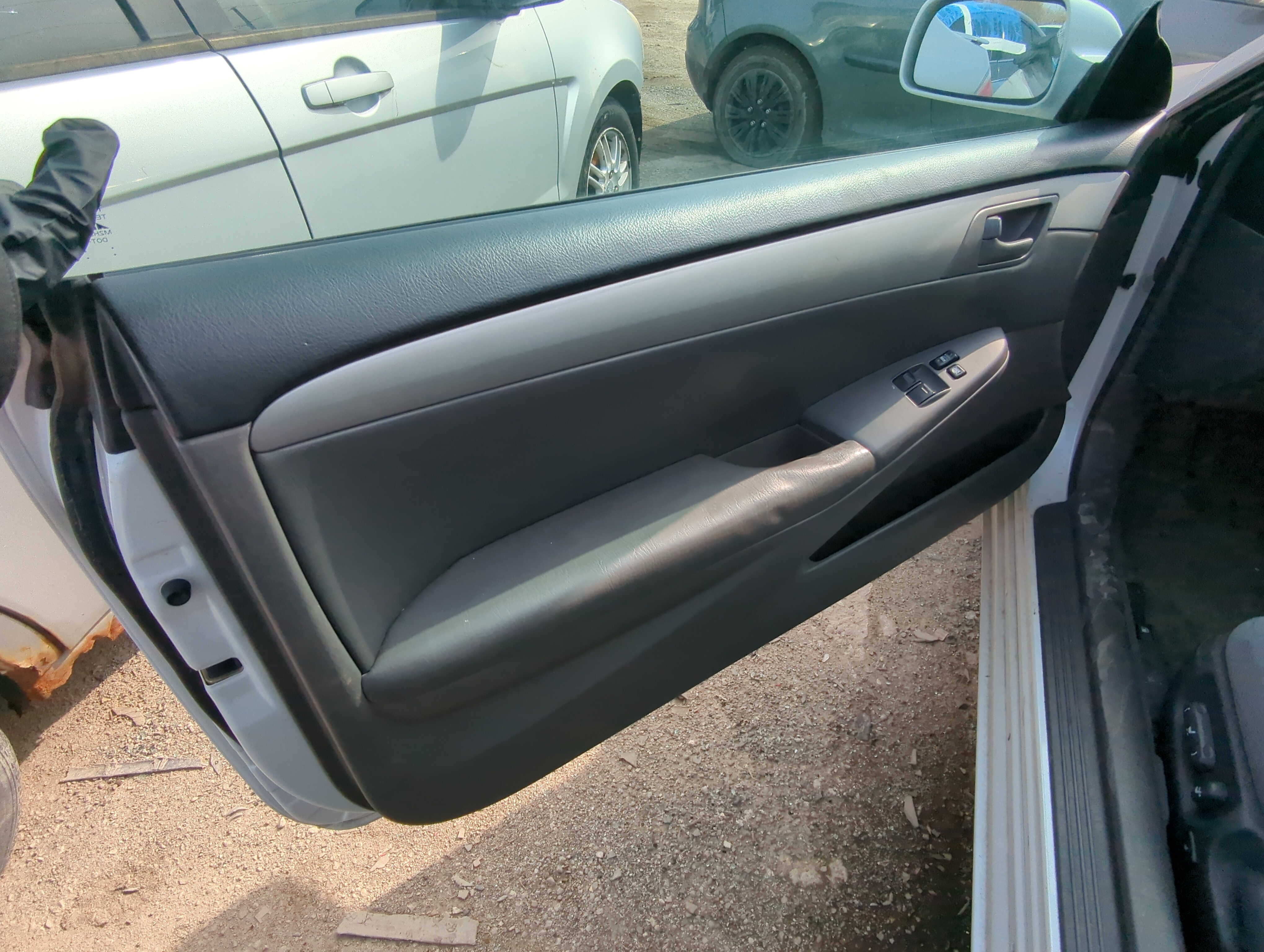 Picture of 2006 Toyota Solara Front Left Driver Interior Door Panel Trim 846114