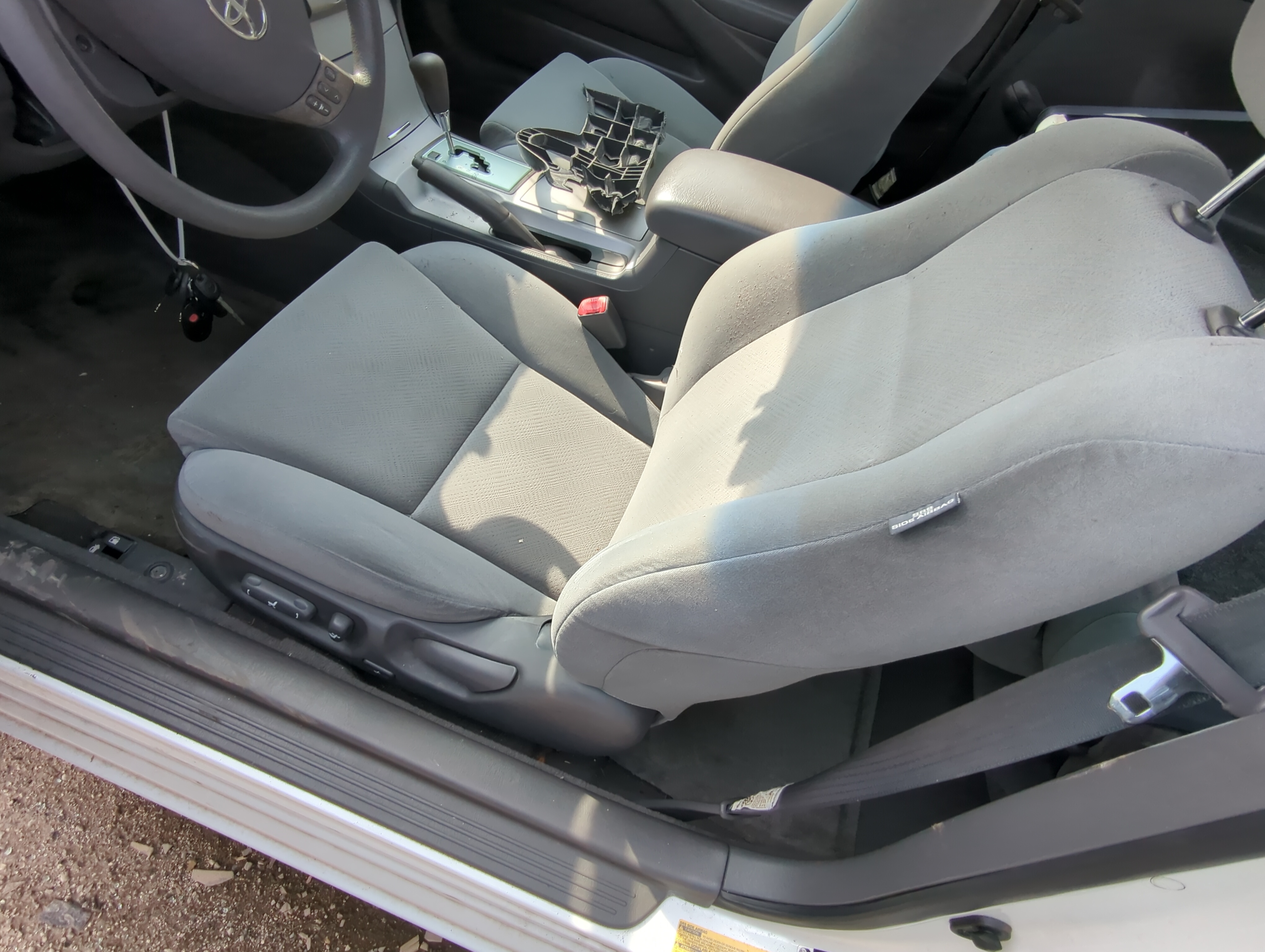 Picture of 2004-2006 Toyota Solara Driver Front Seat Oem 846159