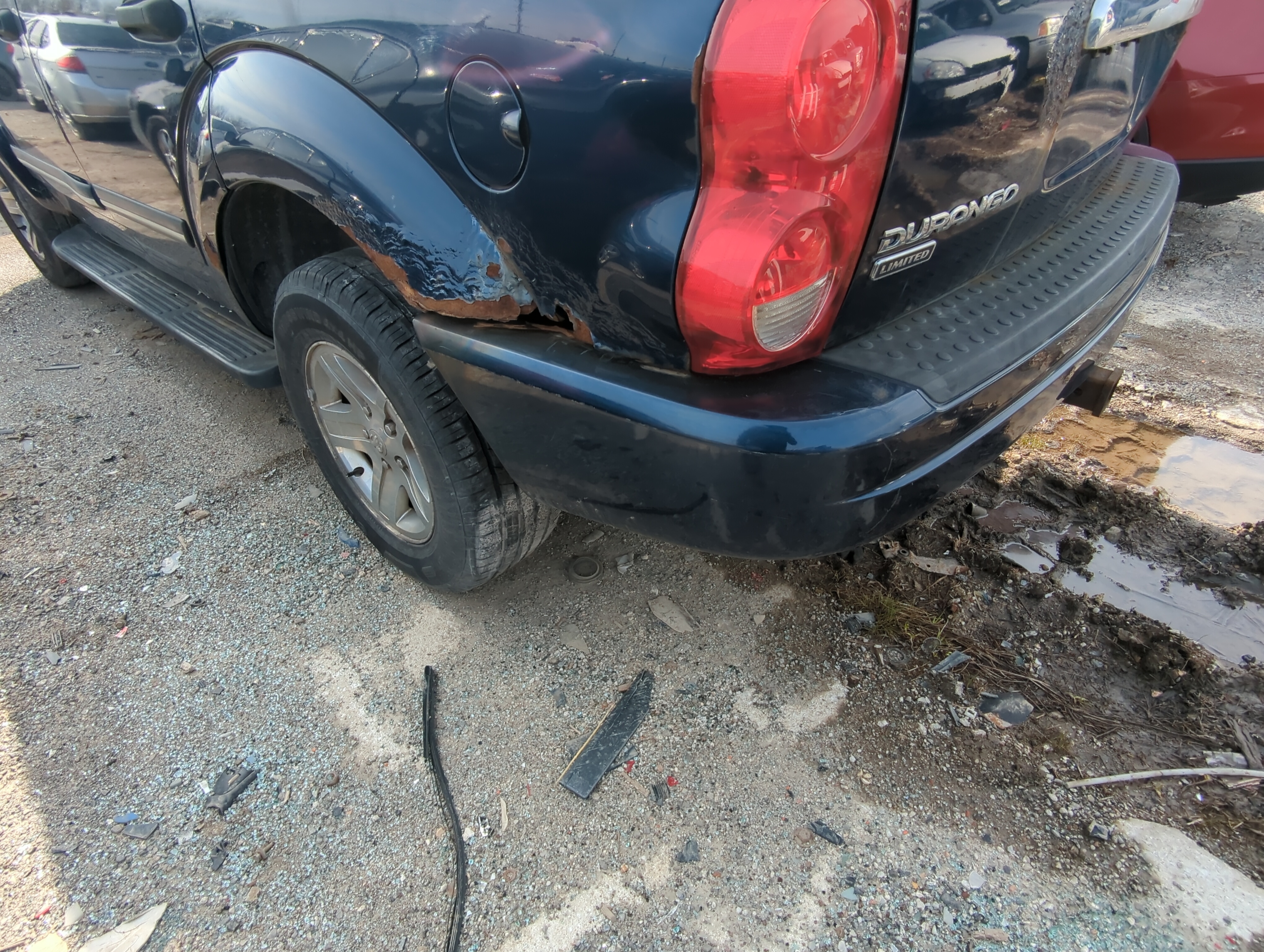 2004-2006 Dodge Durango Rear Bumper Assembly Oem 846227 - Oemusedautoparts1.com