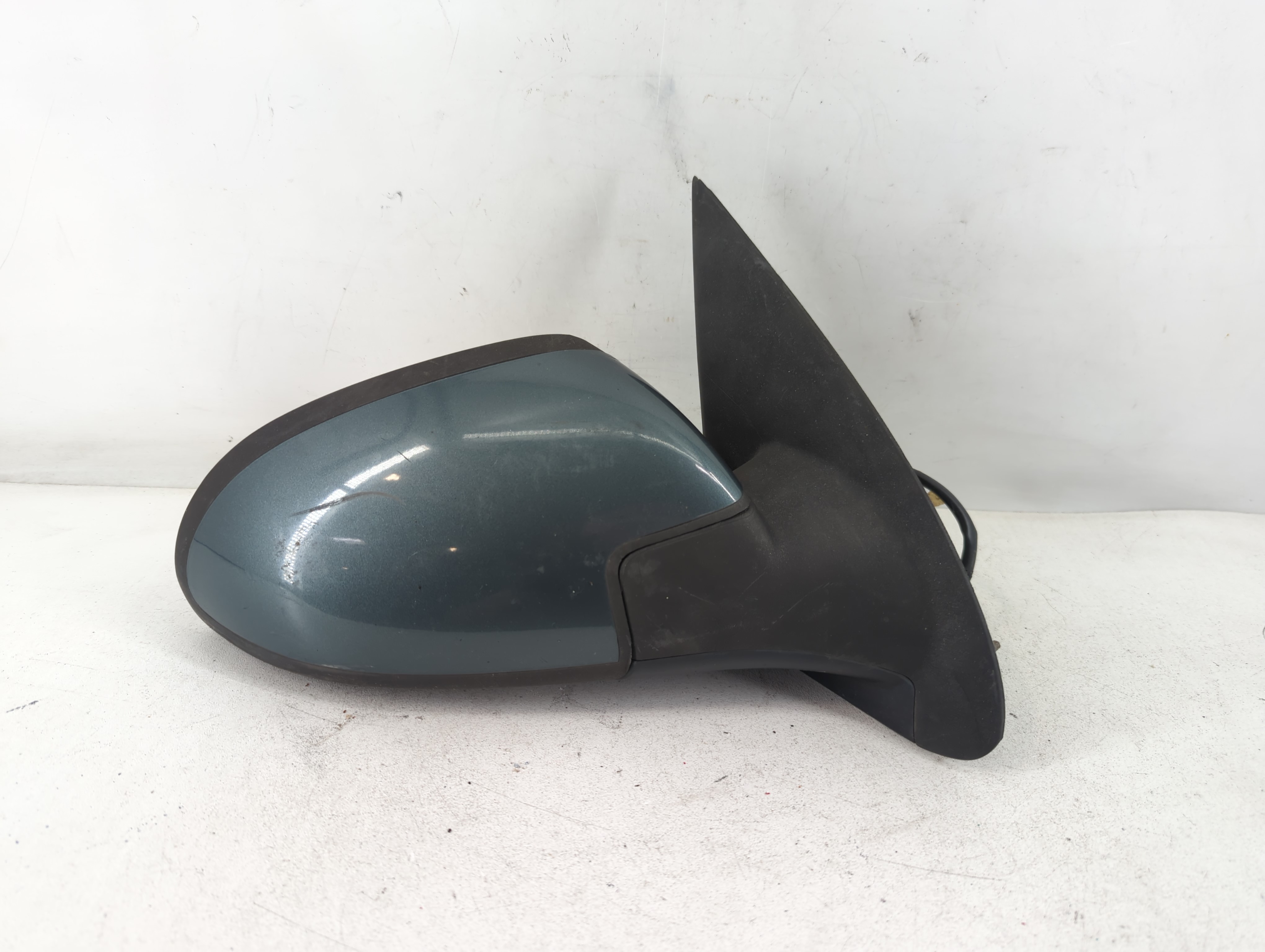2005-2010 Chevrolet Cobalt Passenger Right Side View Manual Door Mirror 846548 - Oemusedautoparts1.com