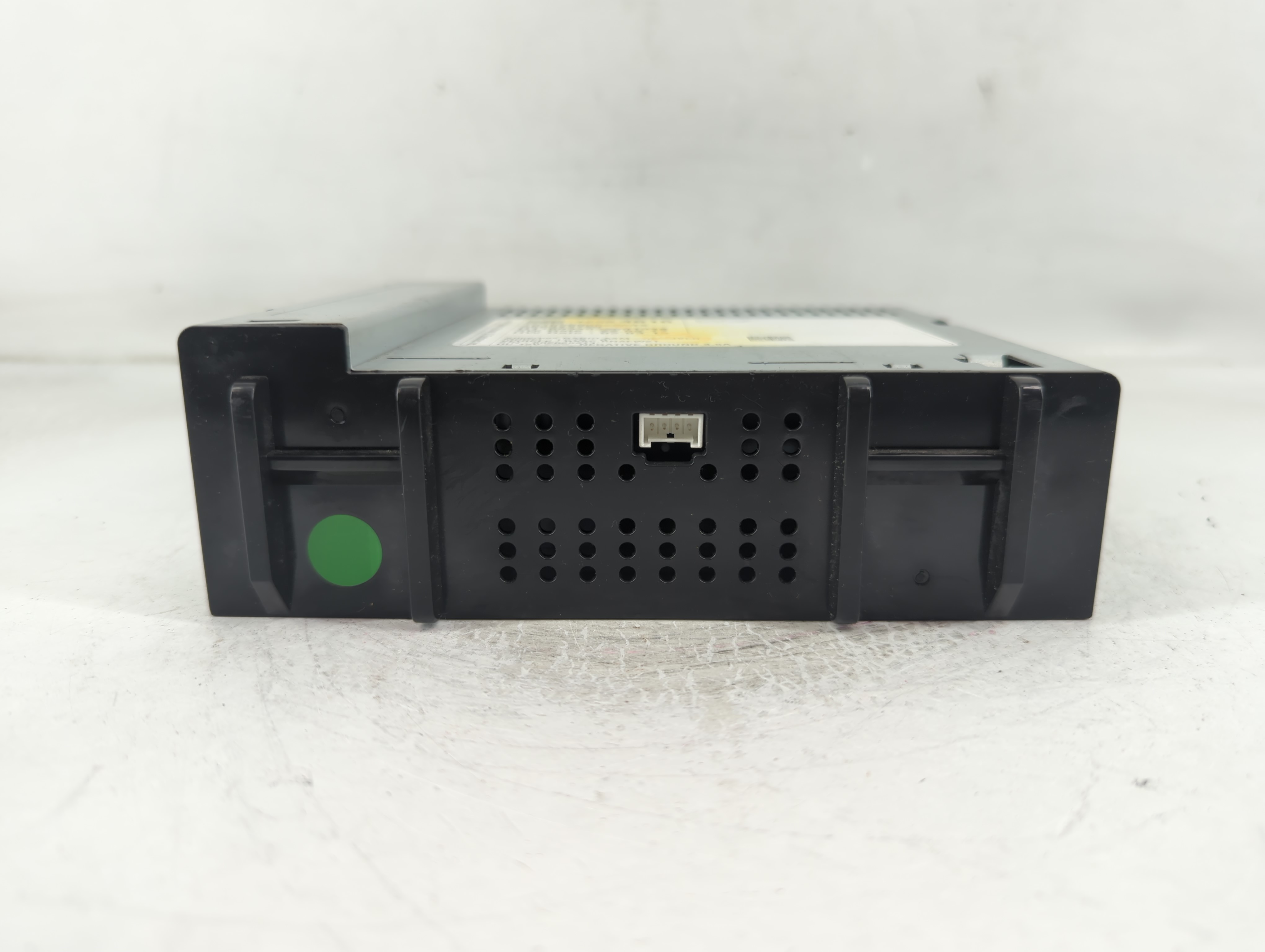 2018-2018 Gmc Sierra 1500 Am Fm Cd Player Radio Receiver 846748 - Oemusedautoparts1.com
