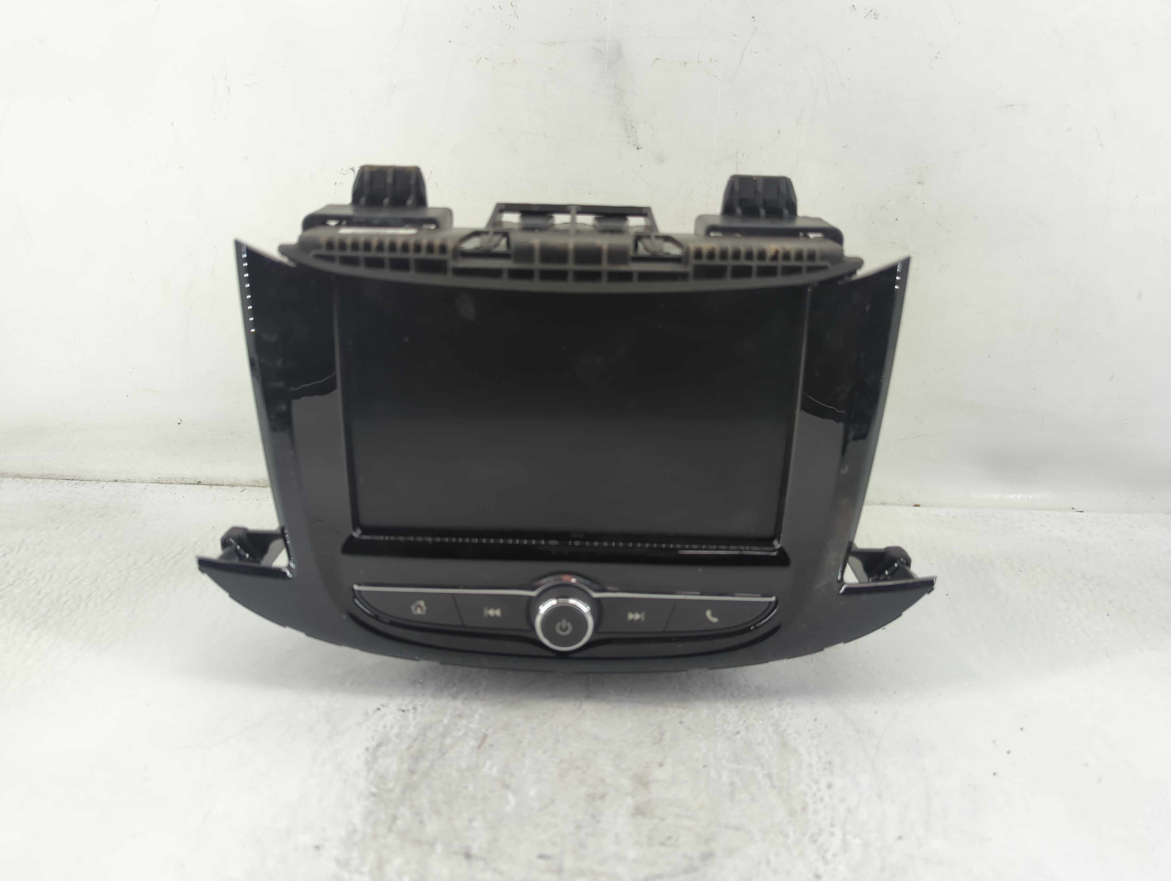 2020-2020 Chevrolet Trax Am Fm Cd Player Radio Receiver 846796 - Oemusedautoparts1.com