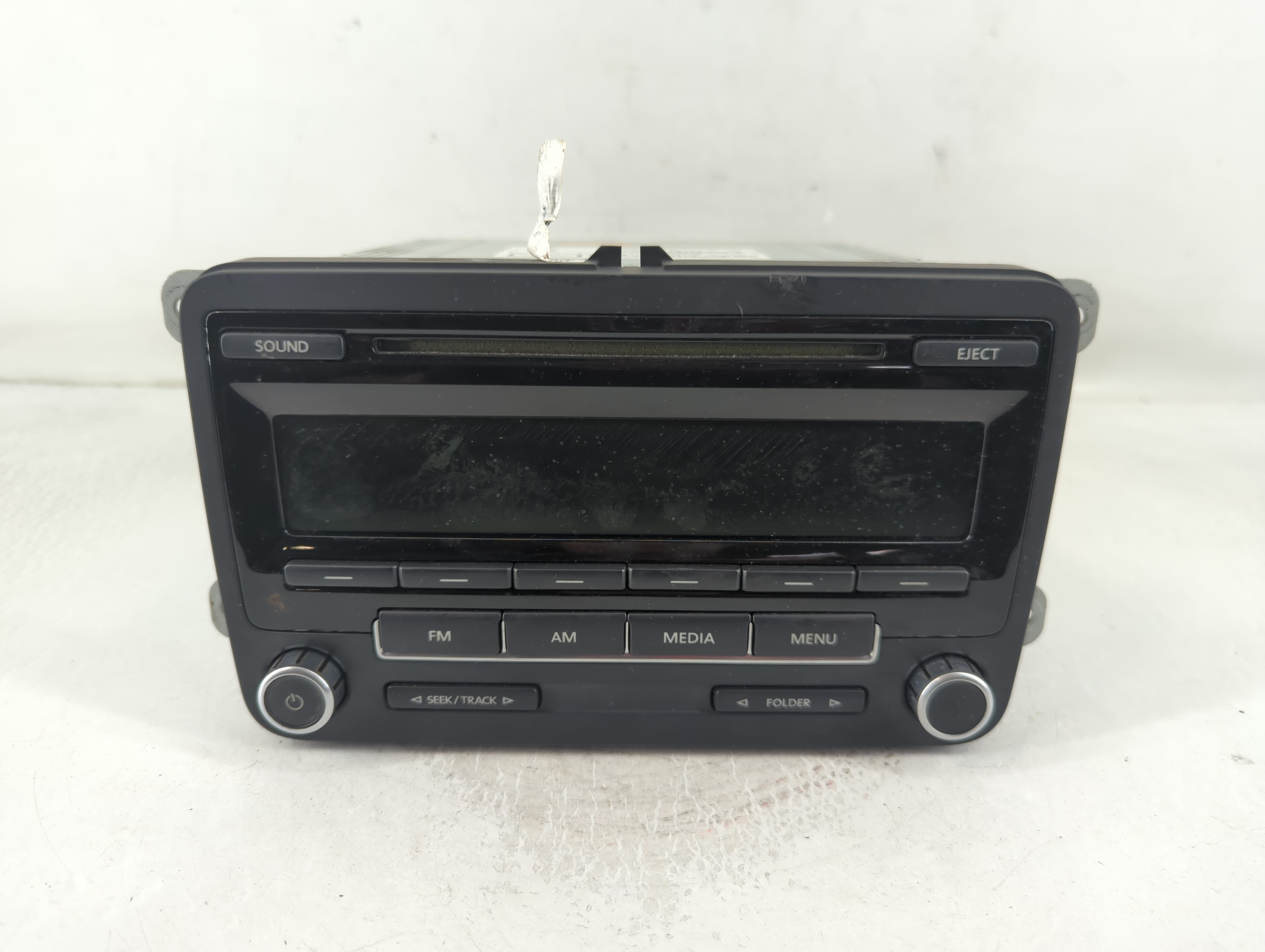 2012-2016 Volkswagen Beetle Am Fm Cd Player Radio Receiver 846816 - Oemusedautoparts1.com