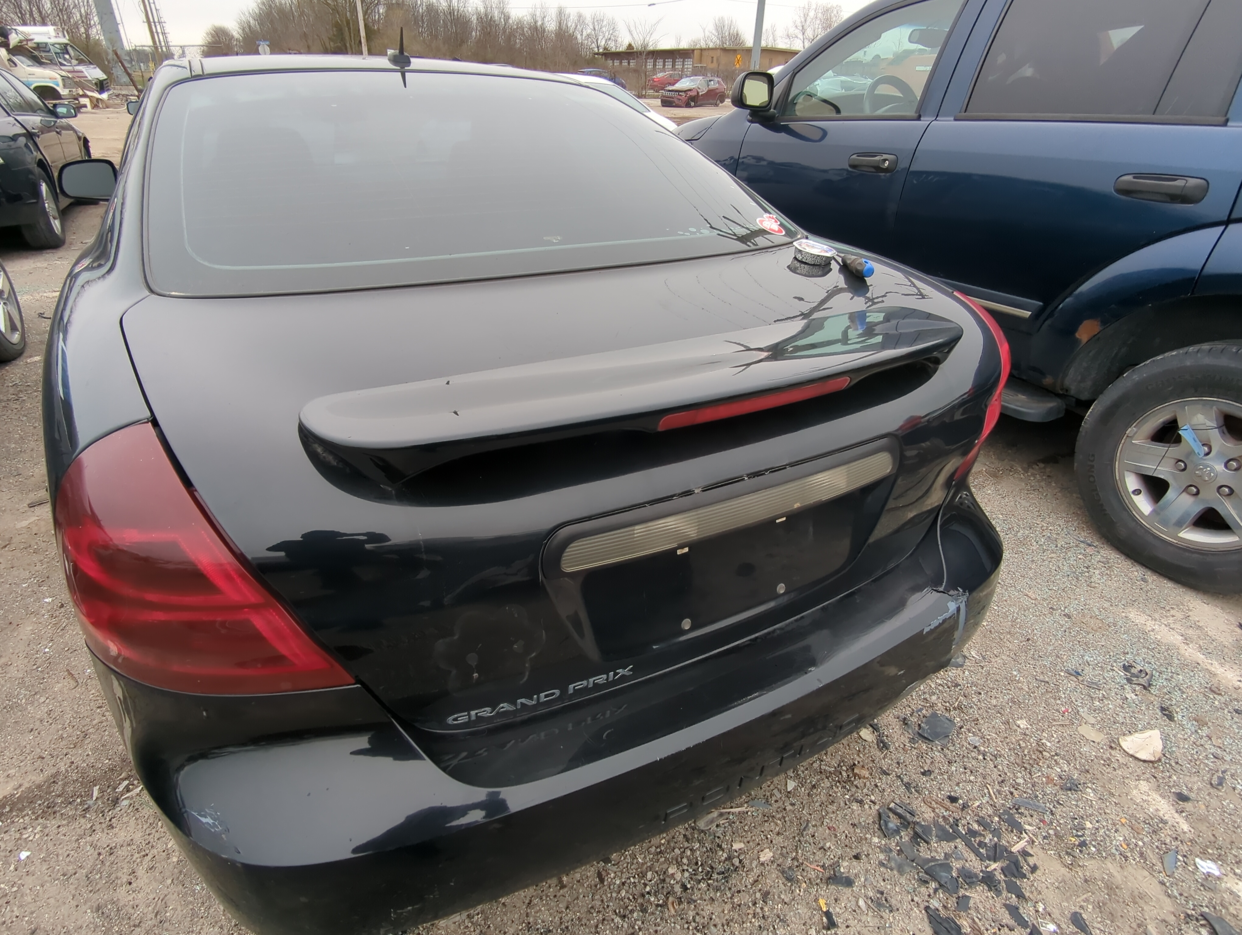 2005-2008 Pontiac Grand Prix Trunk/decklid/hatch/tailgate Oem 847023 - Oemusedautoparts1.com