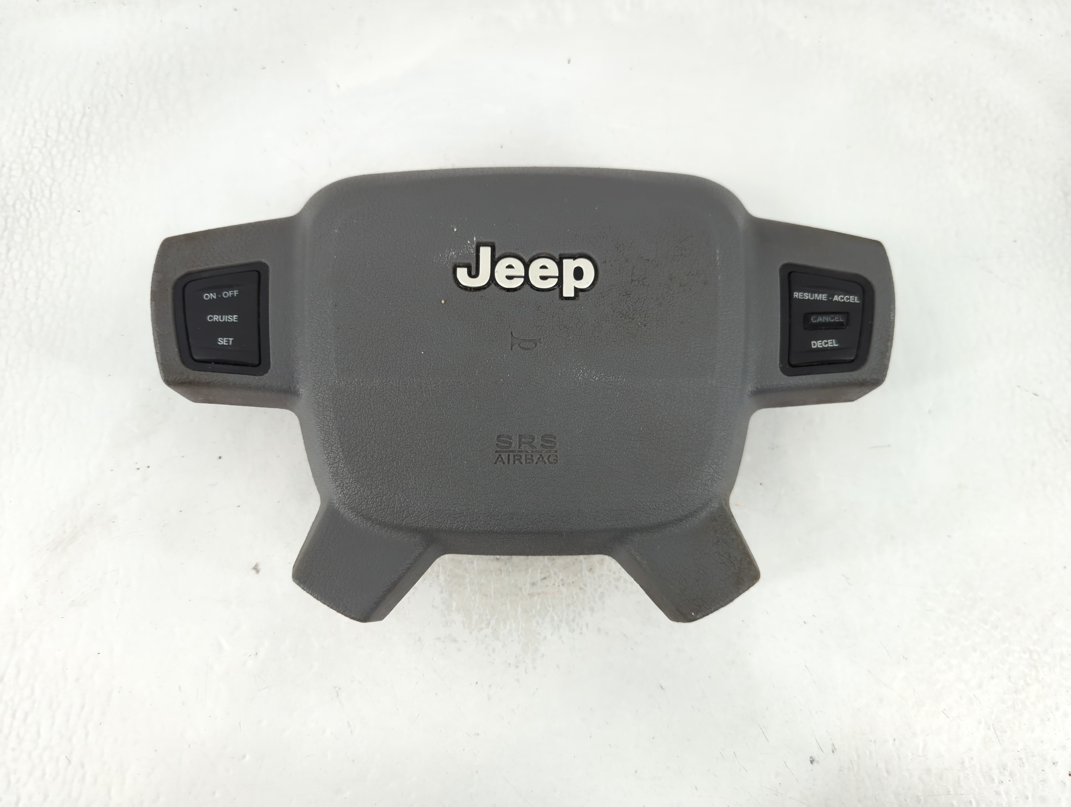 2009-2010 Jeep Grand Cherokee Air Bag Driver Left Steering Wheel Mounted 847325 - Oemusedautoparts1.com