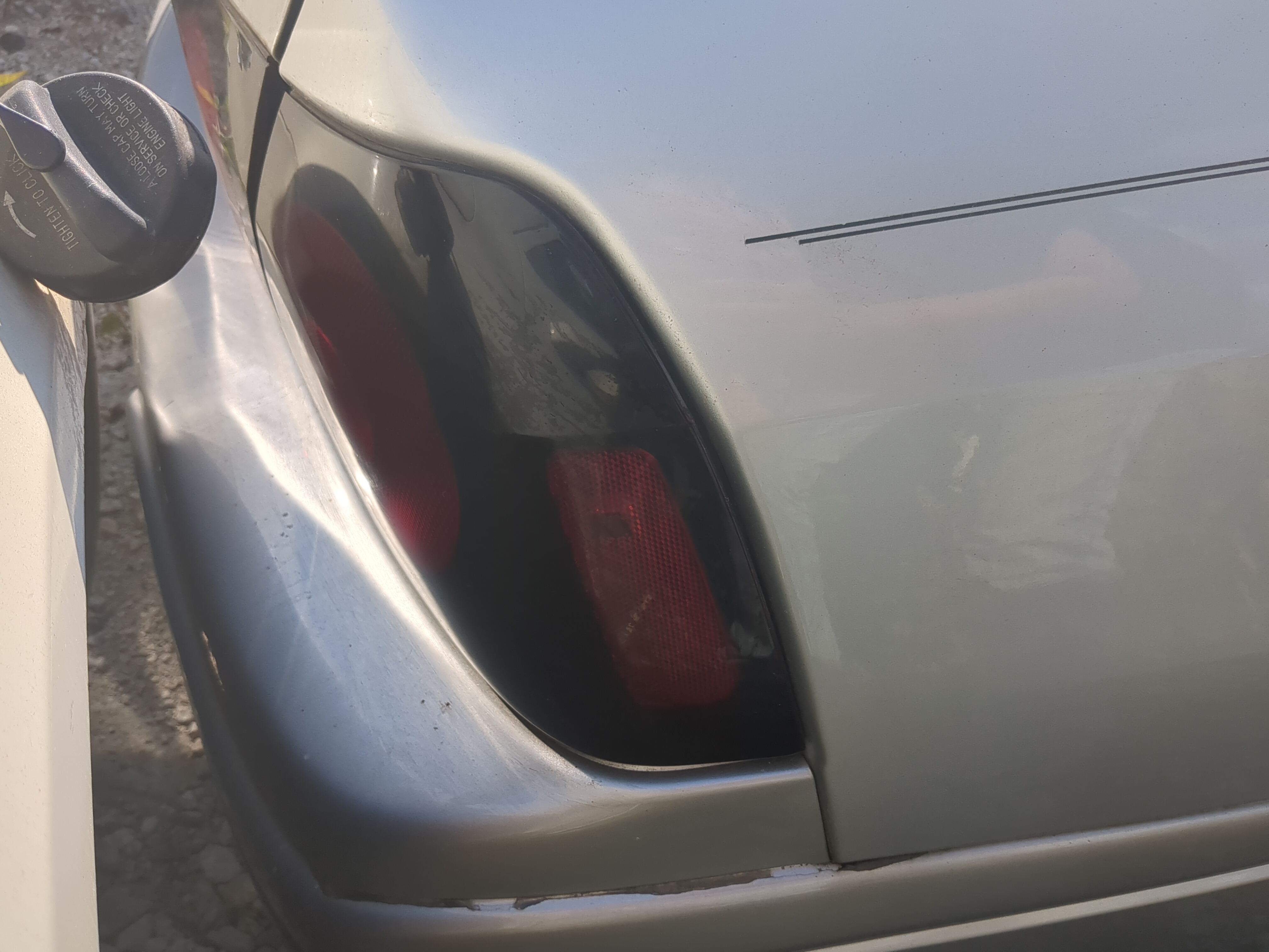 2004-2005 Chevrolet Impala Passenger Right Side Tail Light Taillight Oem 847418 - Oemusedautoparts1.com