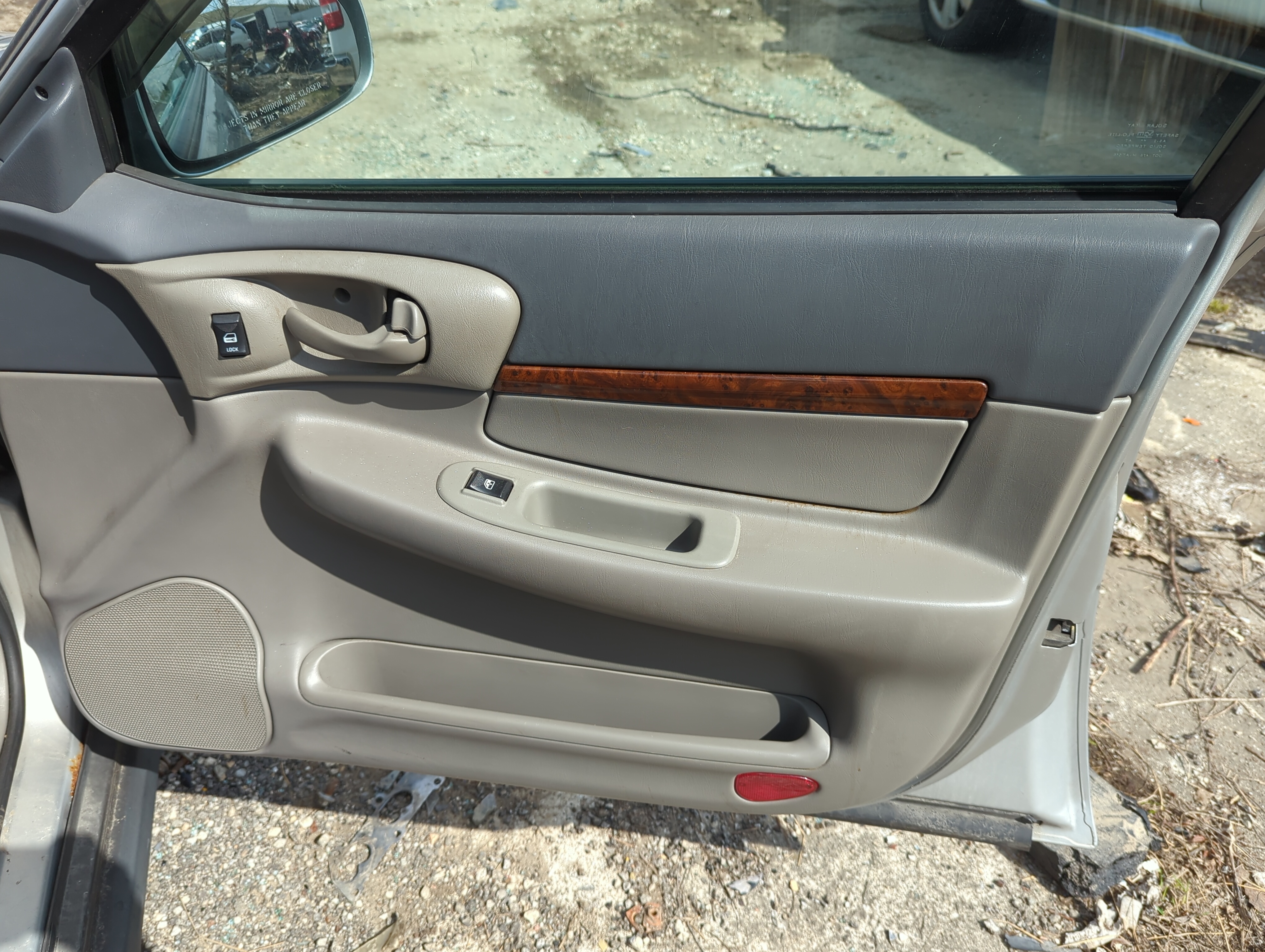 Picture of 2005 Chevrolet Impala Front Right Passenger Interior Door Panel Trim 847451