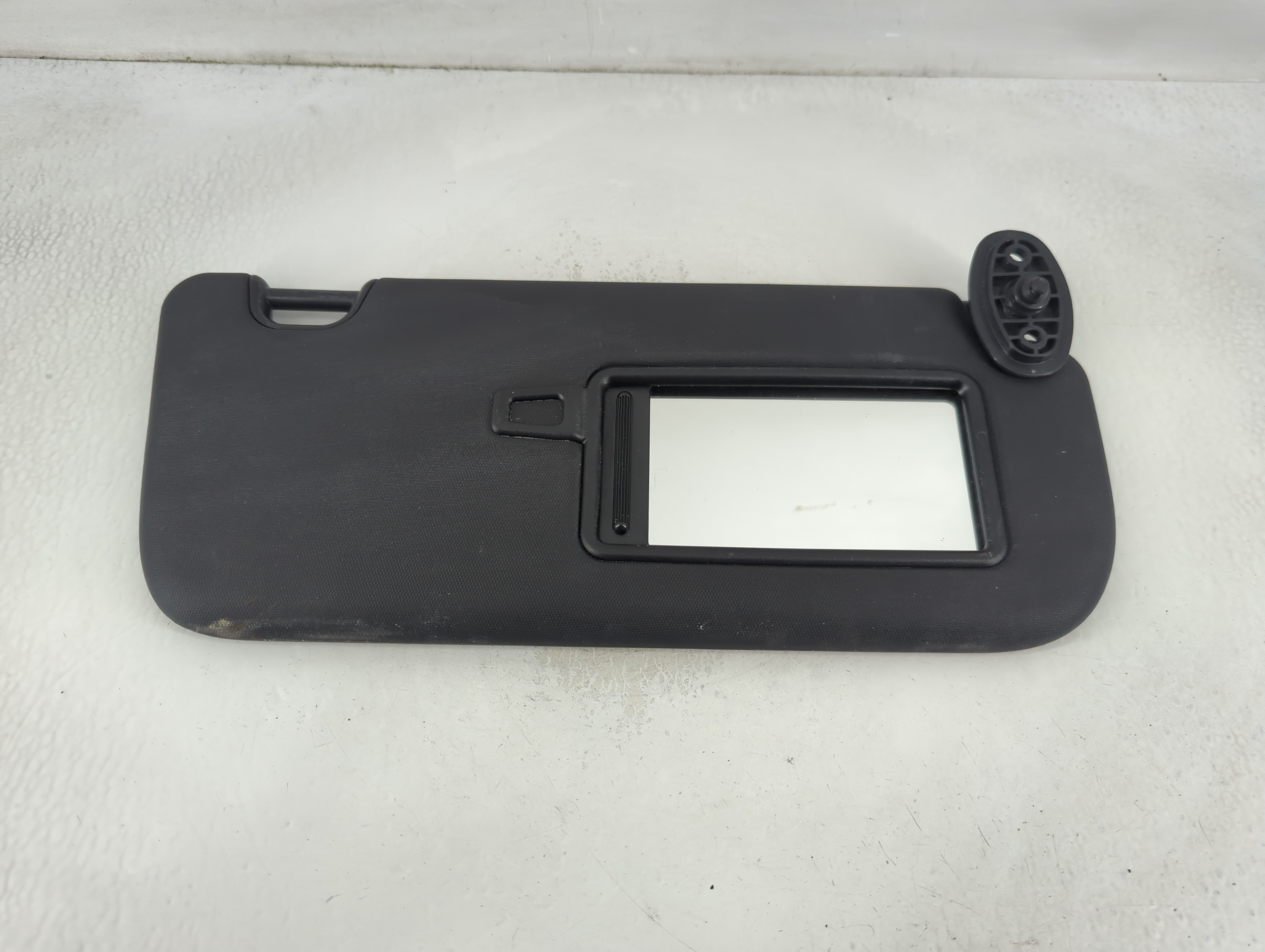 2014-2019 Kia Soul Passenger Sun Visor Mirror Right Sunvisor Black 847519 - Oemusedautoparts1.com