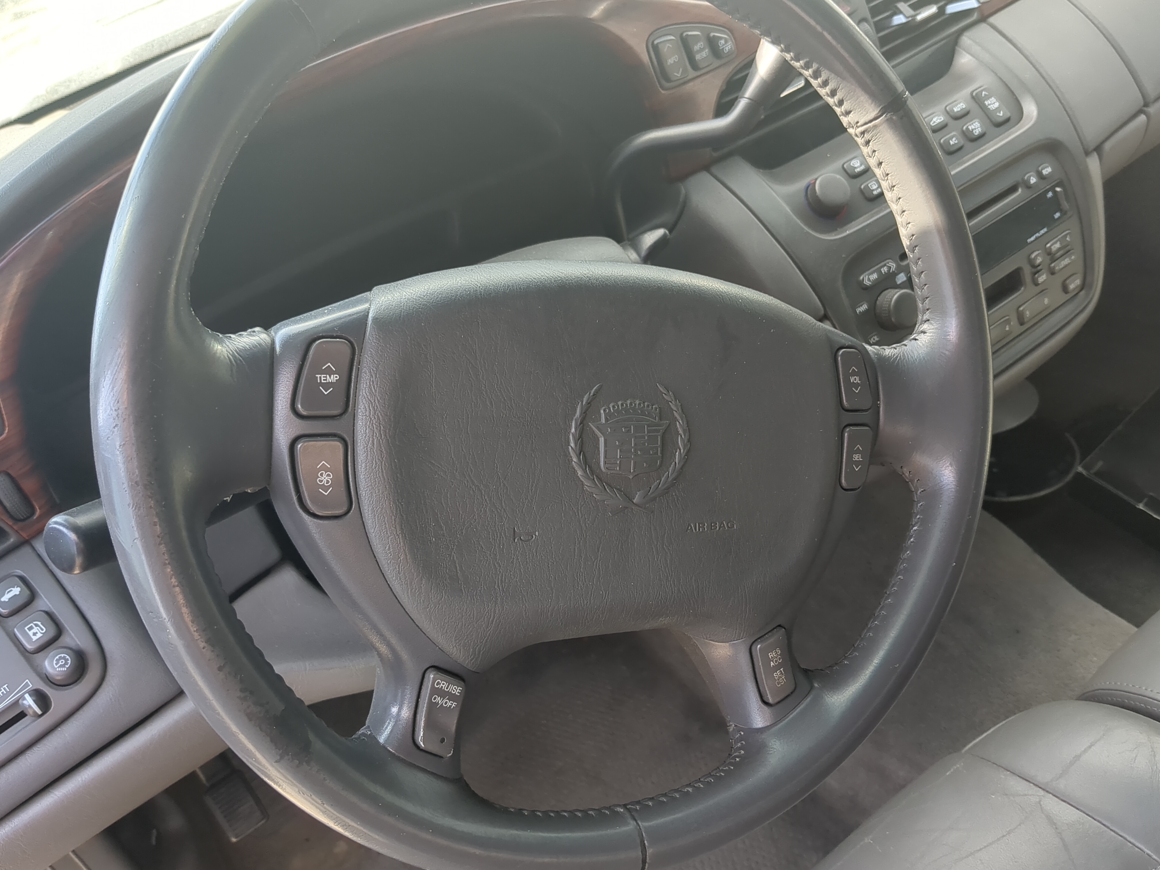 2000-2001 Cadillac Deville Air Bag Driver Left Steering Wheel Mounted 847533 - Oemusedautoparts1.com