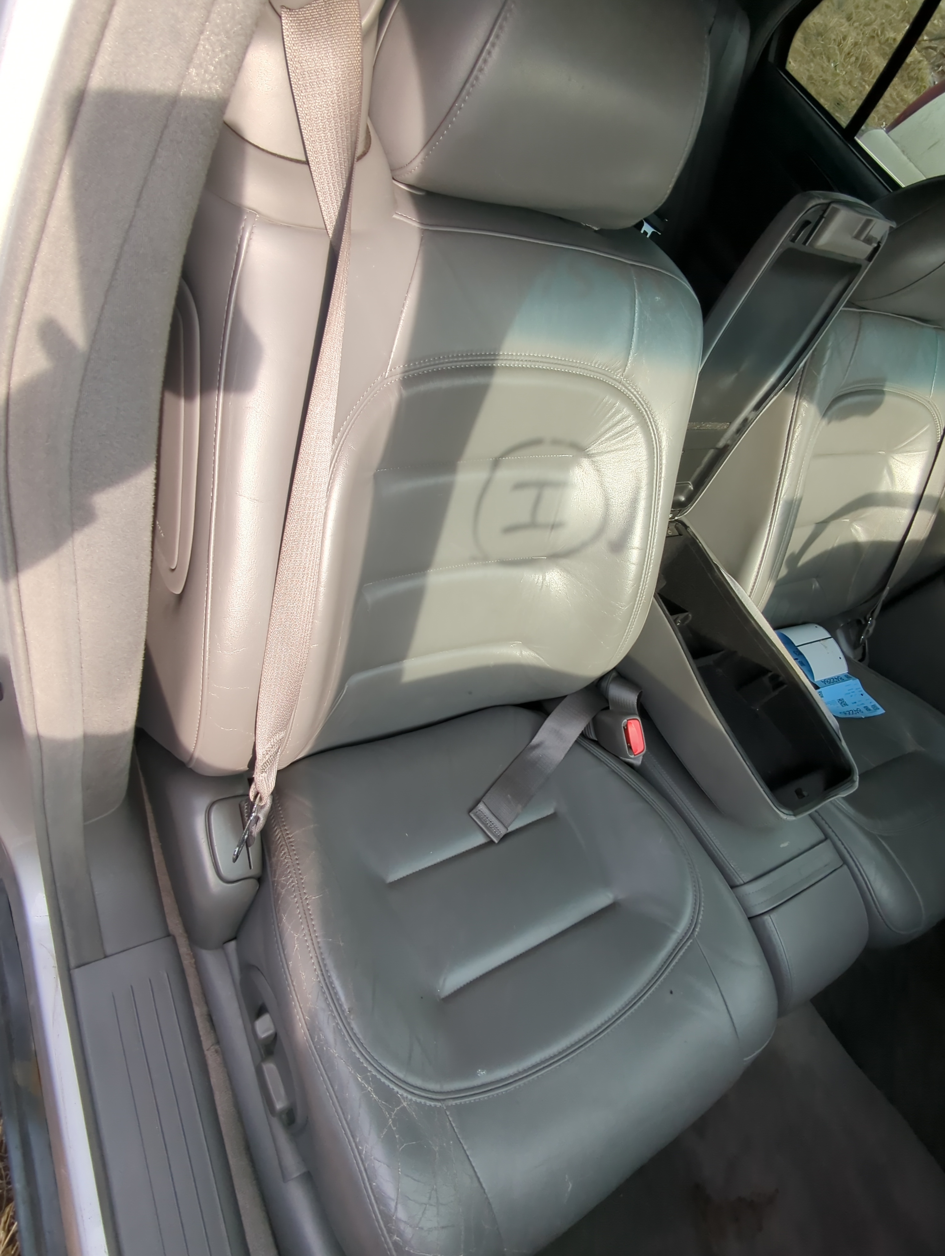 Picture of  2001 CADILLAC DEVILLE
