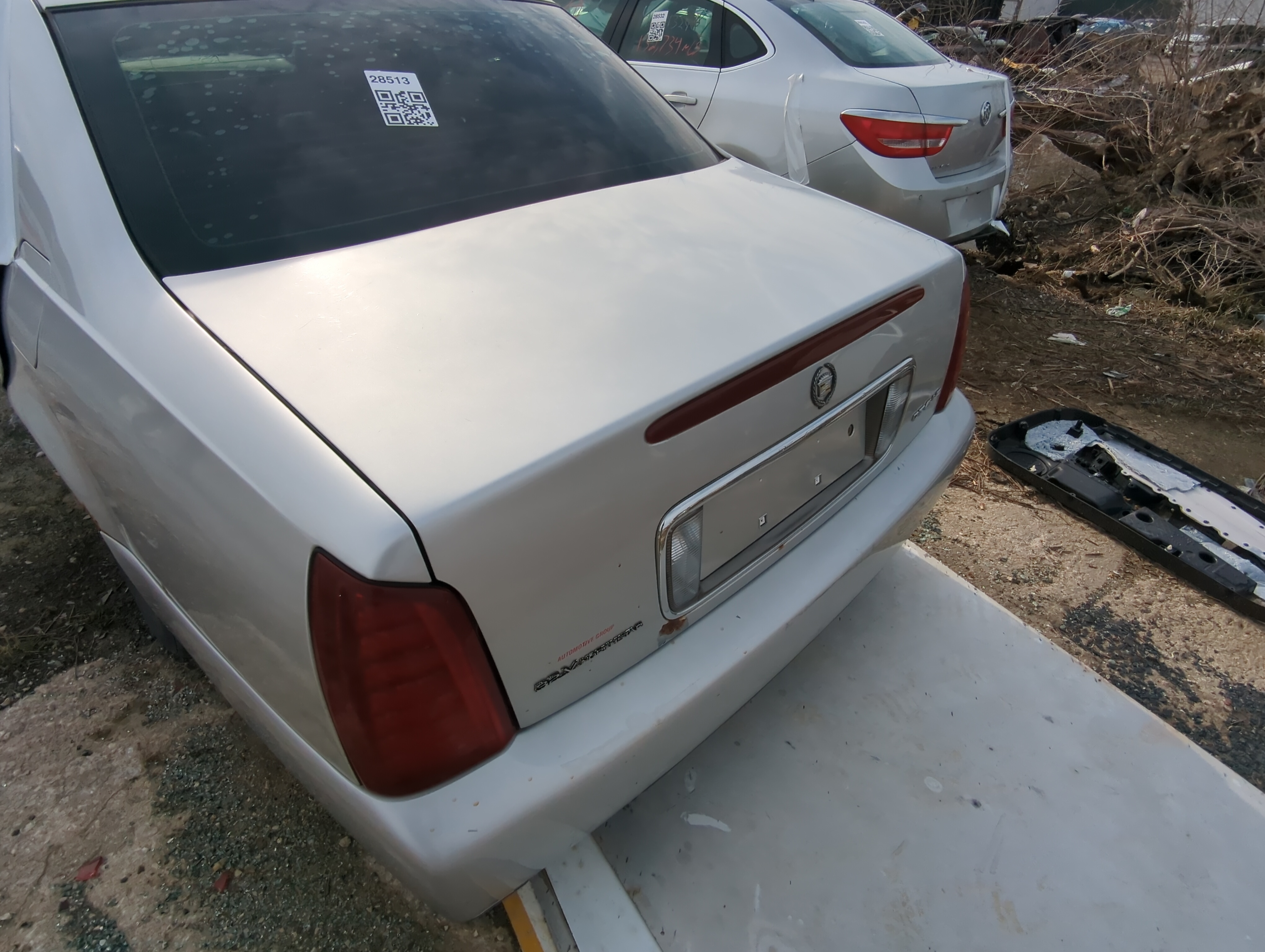2000-2005 Cadillac Deville Trunk/decklid/hatch/tailgate Oem 847578 - Oemusedautoparts1.com