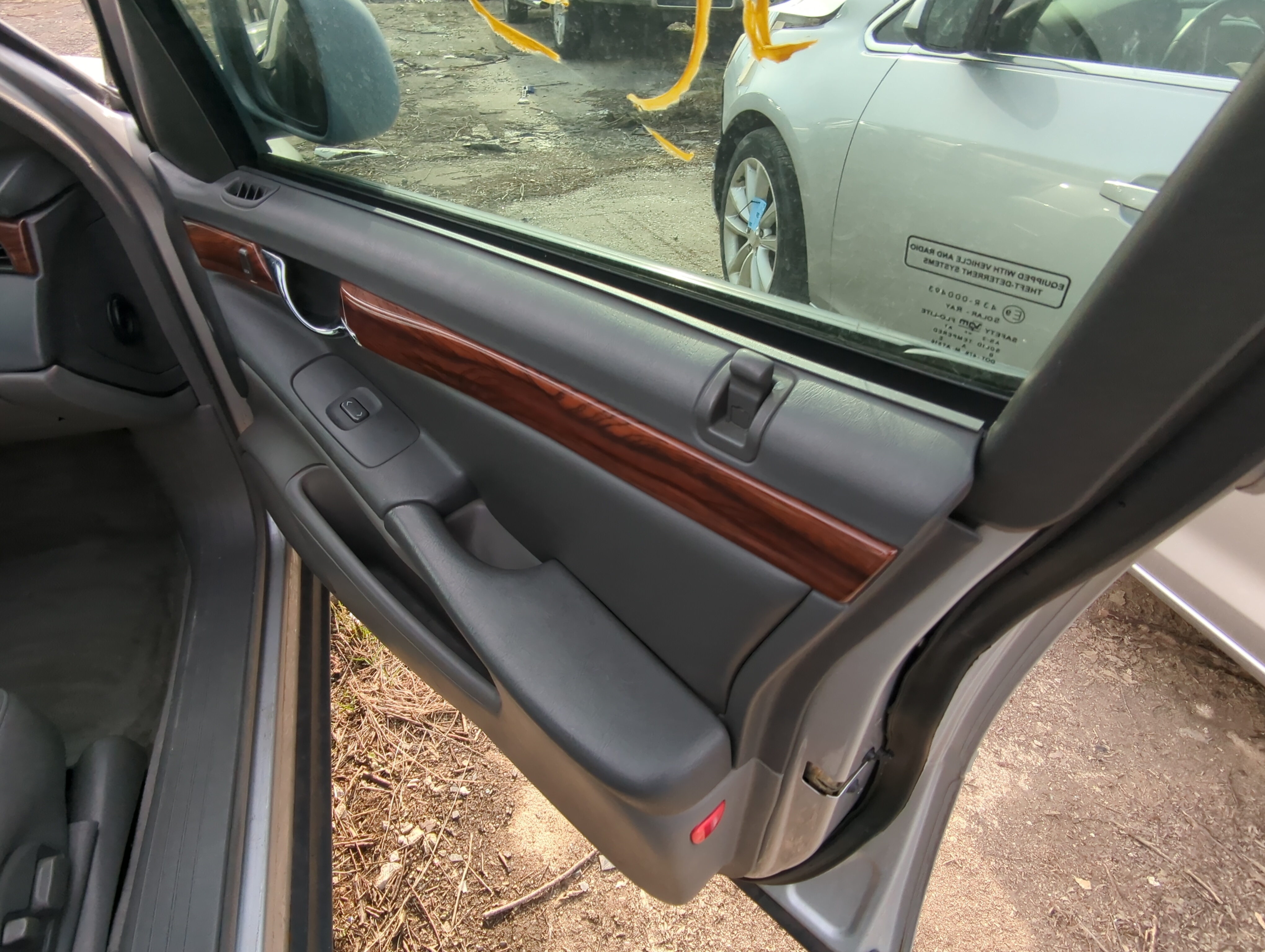 Picture of 2001 Cadillac Deville Front Right Passenger Interior Door Panel Trim 847653