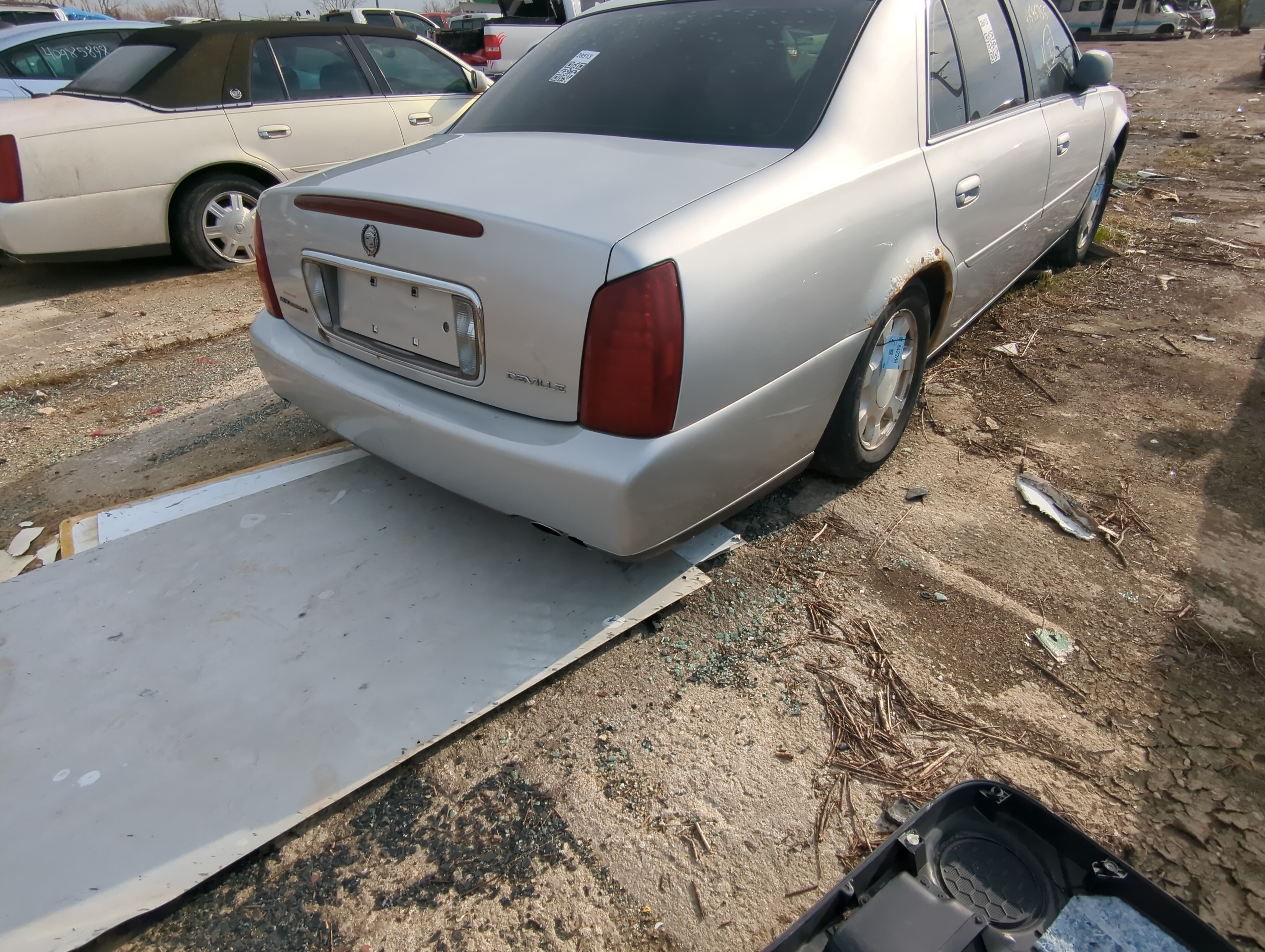 Picture of 2000-2005 Cadillac Deville Rear Bumper Assembly Oem 847689