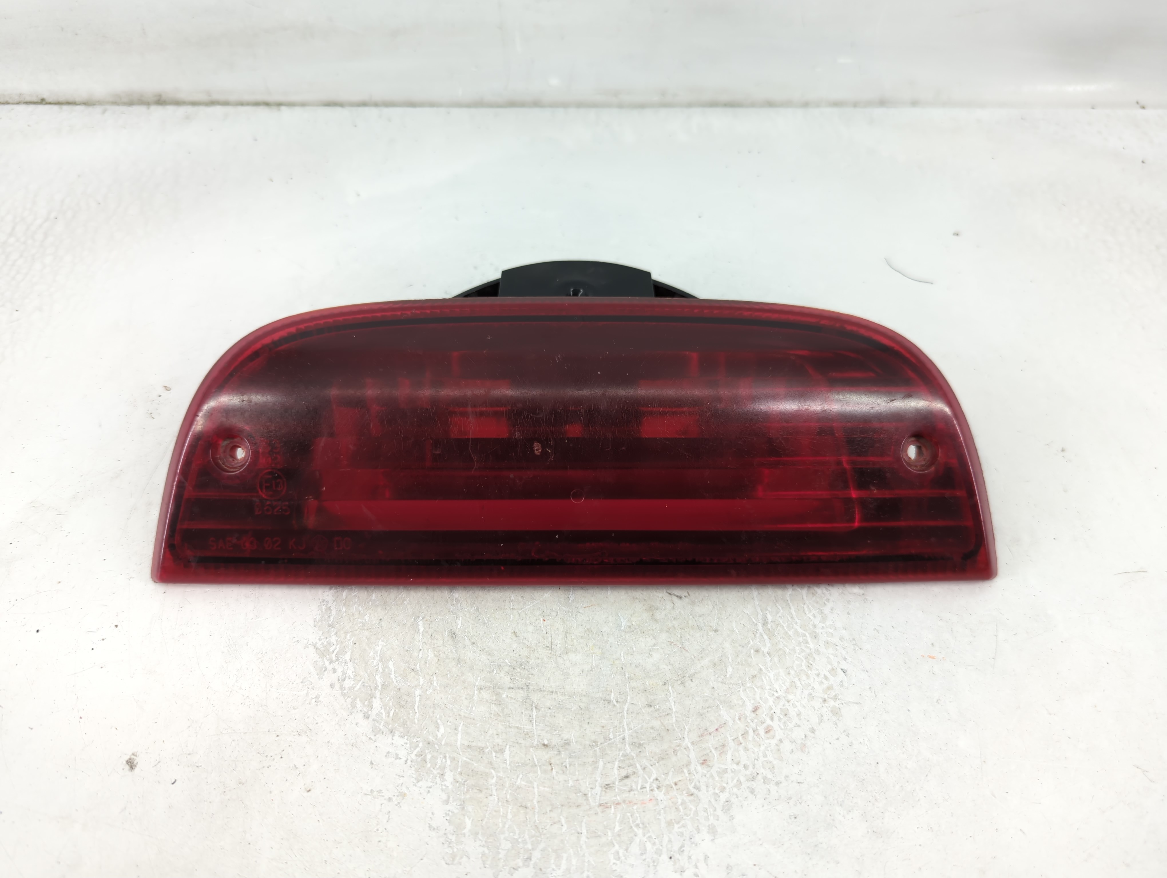 2005 Jeep Liberty Third Brake Light Tail Light 847703 - Oemusedautoparts1.com