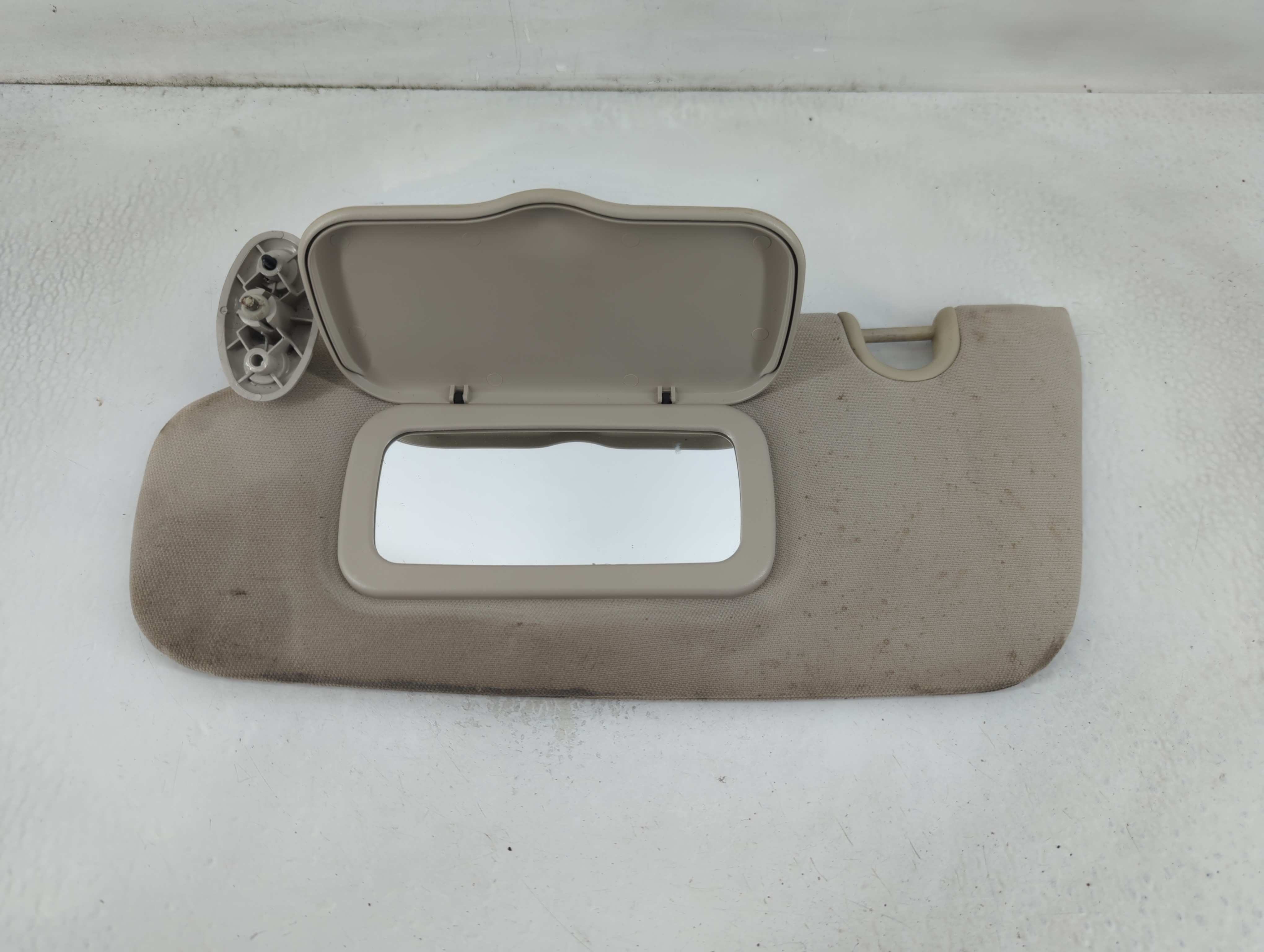 Picture of 2010-2017 Jeep Patriot Driver Sun Visor Mirror Left Sunvisor Grey 847716