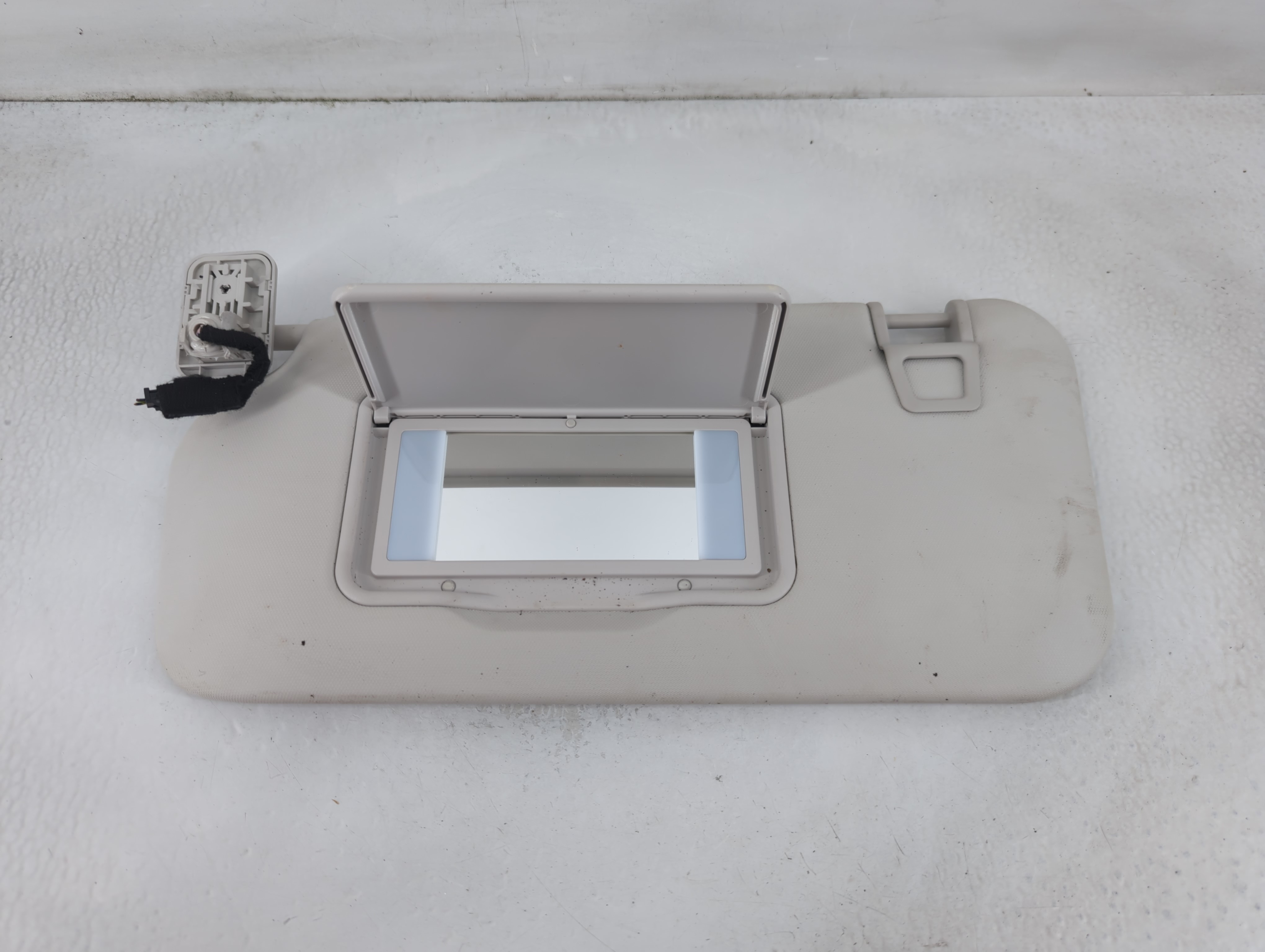 Picture of Ford Bronco Driver Sun Visor Mirror Left Sunvisor Light Grey 847815