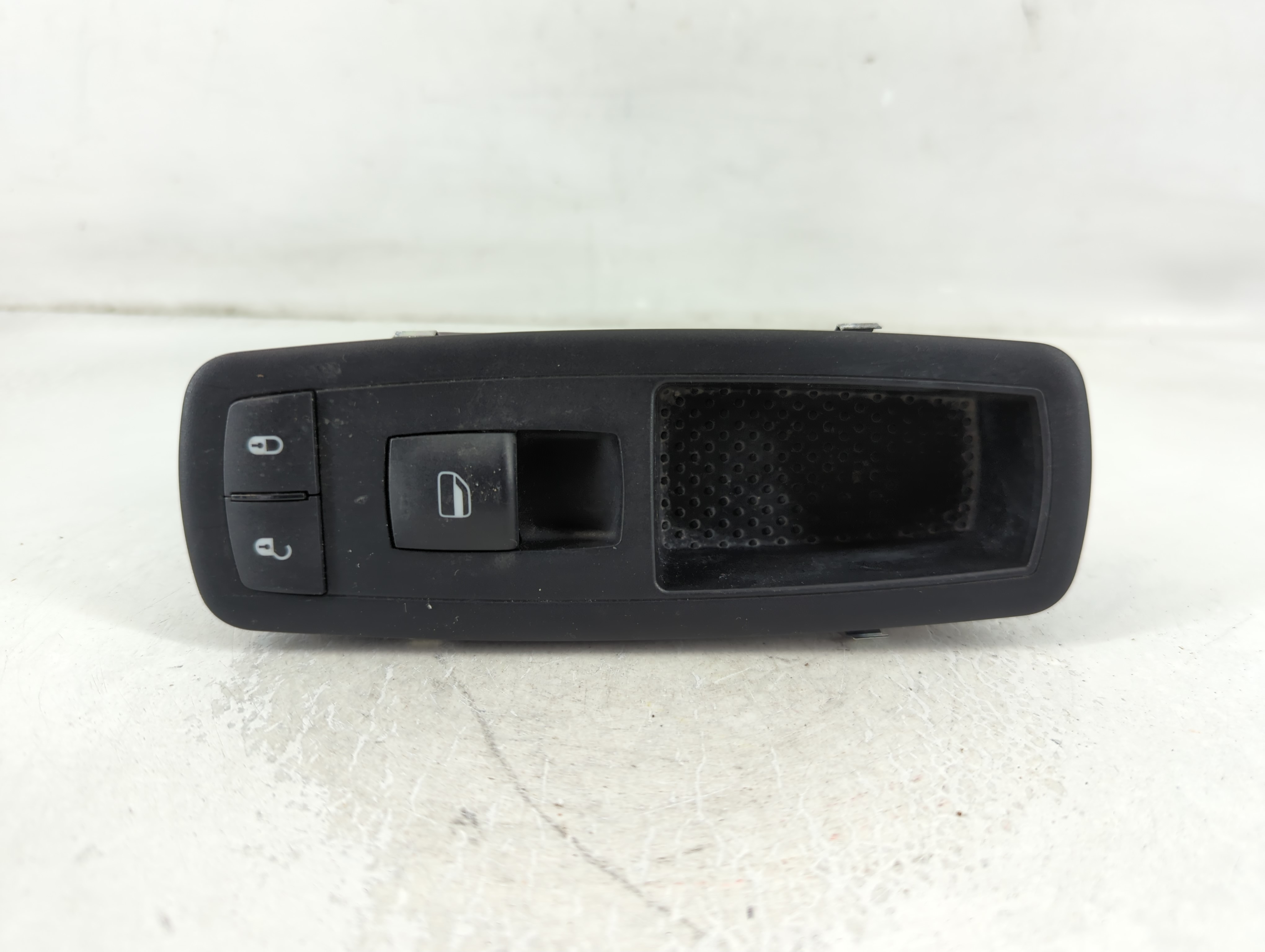 2012 Chrysler Town & Country Driver Left Door Master Power Window Switch 847823 - Oemusedautoparts1.com