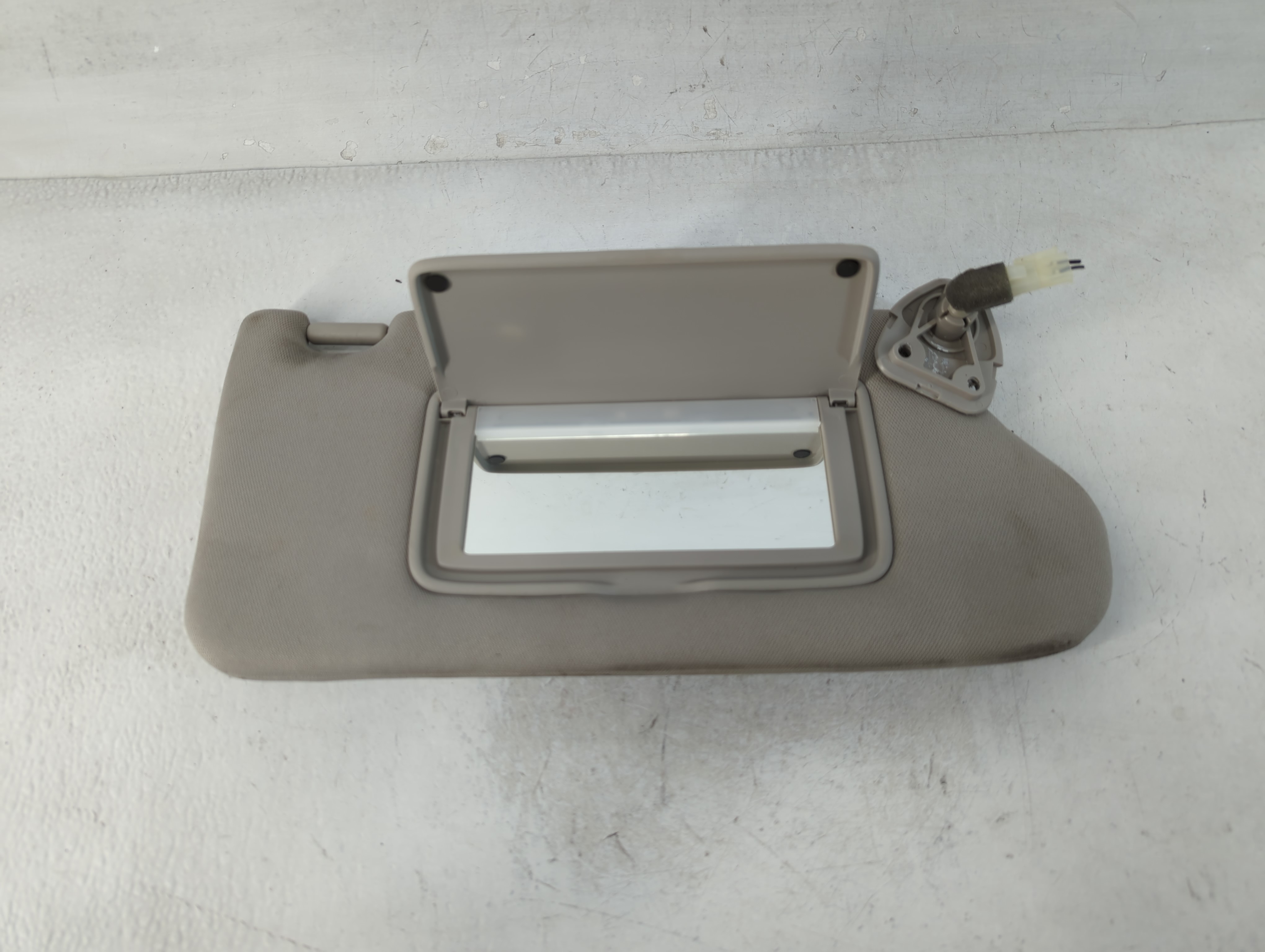 2013-2018 Nissan Altima Passenger Sun Visor Mirror Right Sunvisor Grey 847842 - Oemusedautoparts1.com