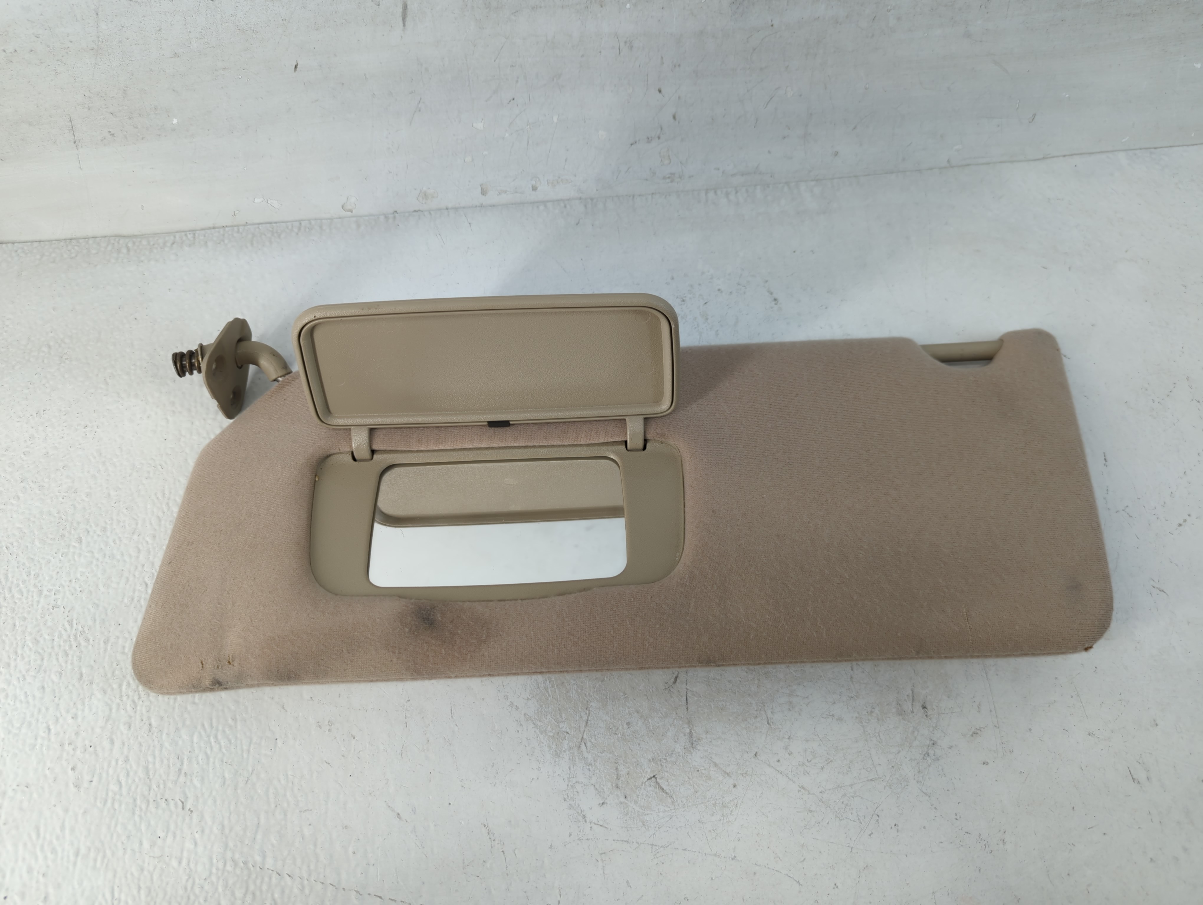 2002-2006 Toyota Camry Driver Sun Visor Mirror Left Sunvisor Tan 847844 - Oemusedautoparts1.com