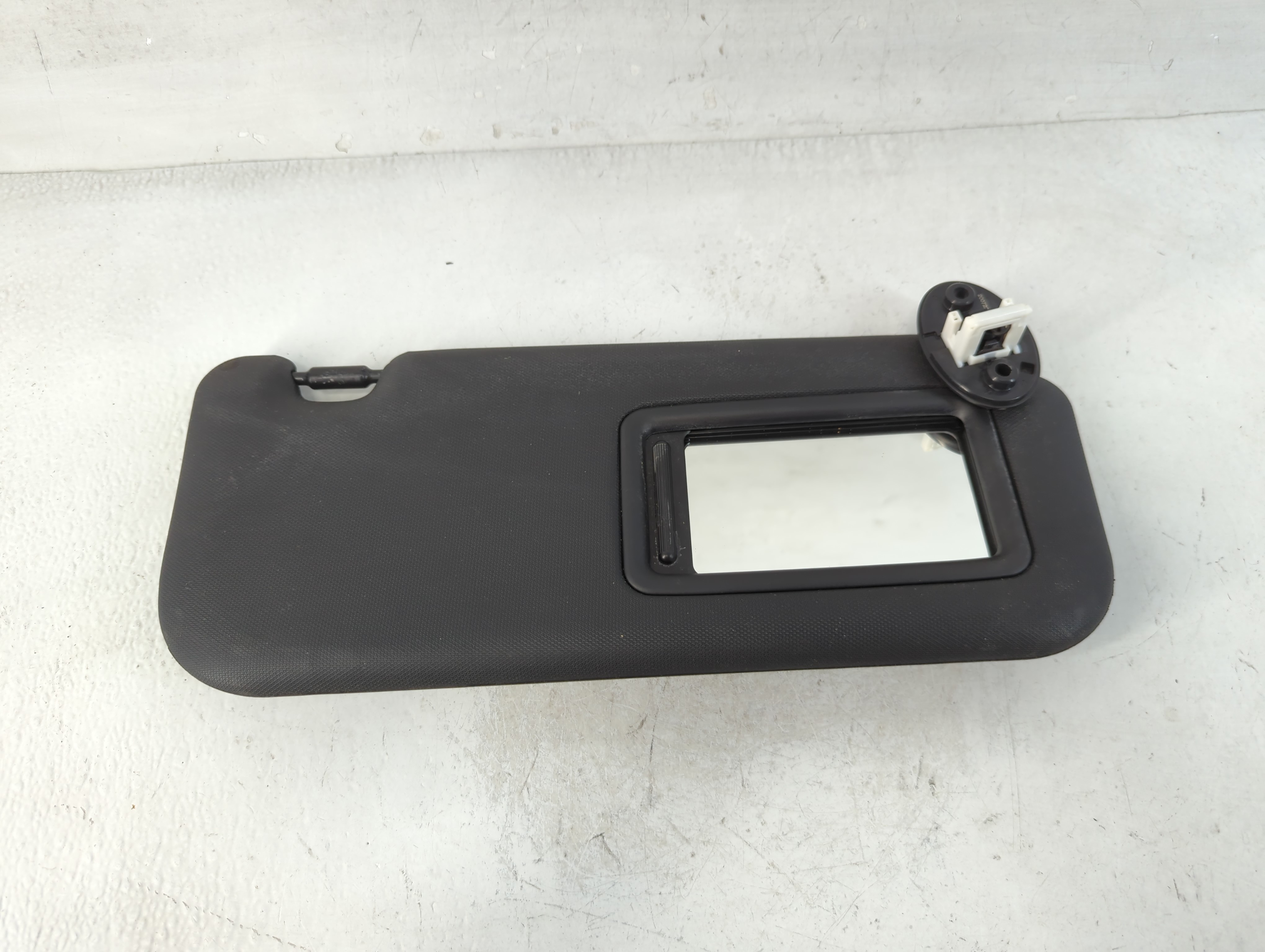 2019-2022 Toyota Corolla Passenger Sun Visor Mirror Right Sunvisor Black 847846 - Oemusedautoparts1.com