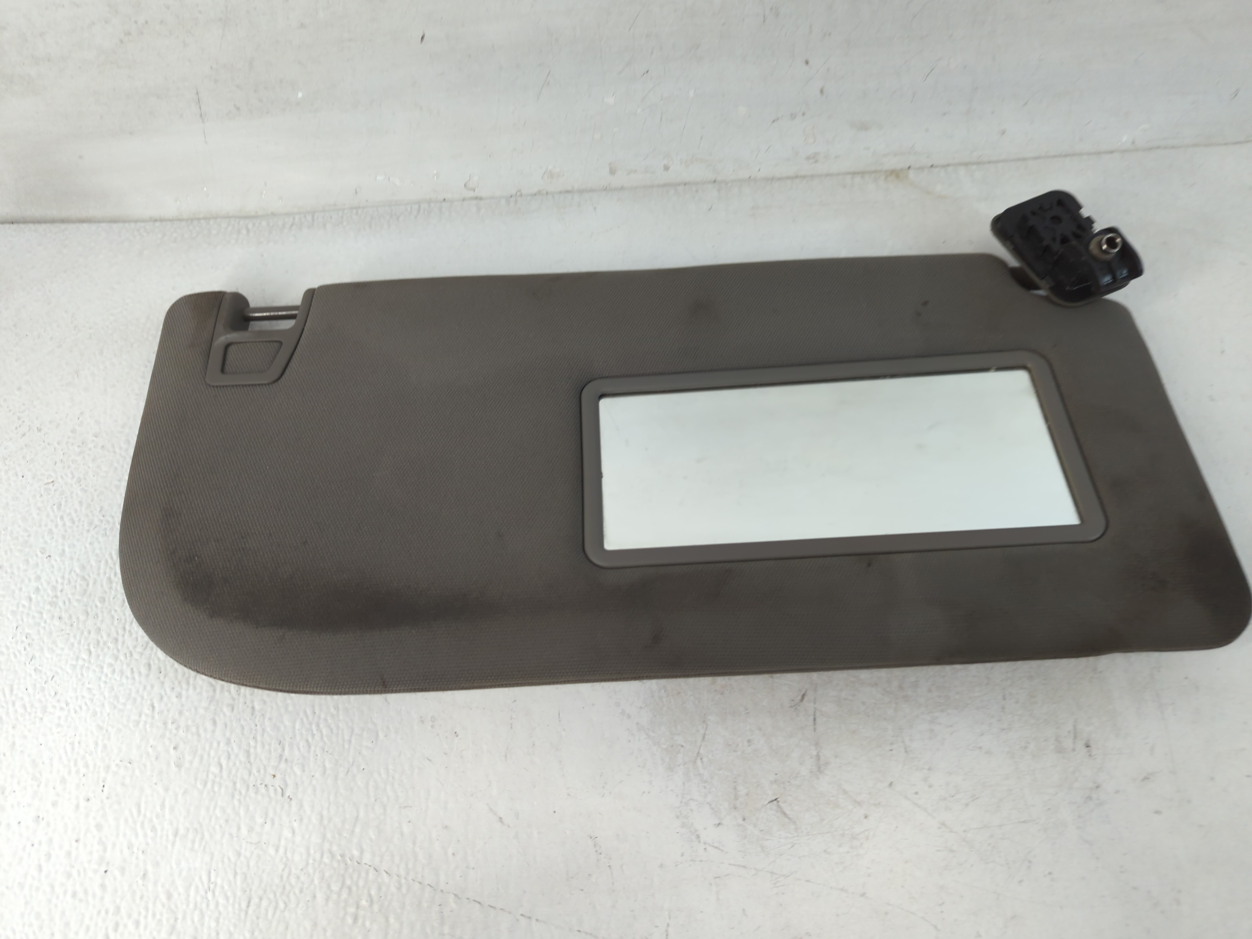 2018-2020 Ford F-150 Passenger Sun Visor Mirror Right Sunvisor Dark Grey 847852 - Oemusedautoparts1.com